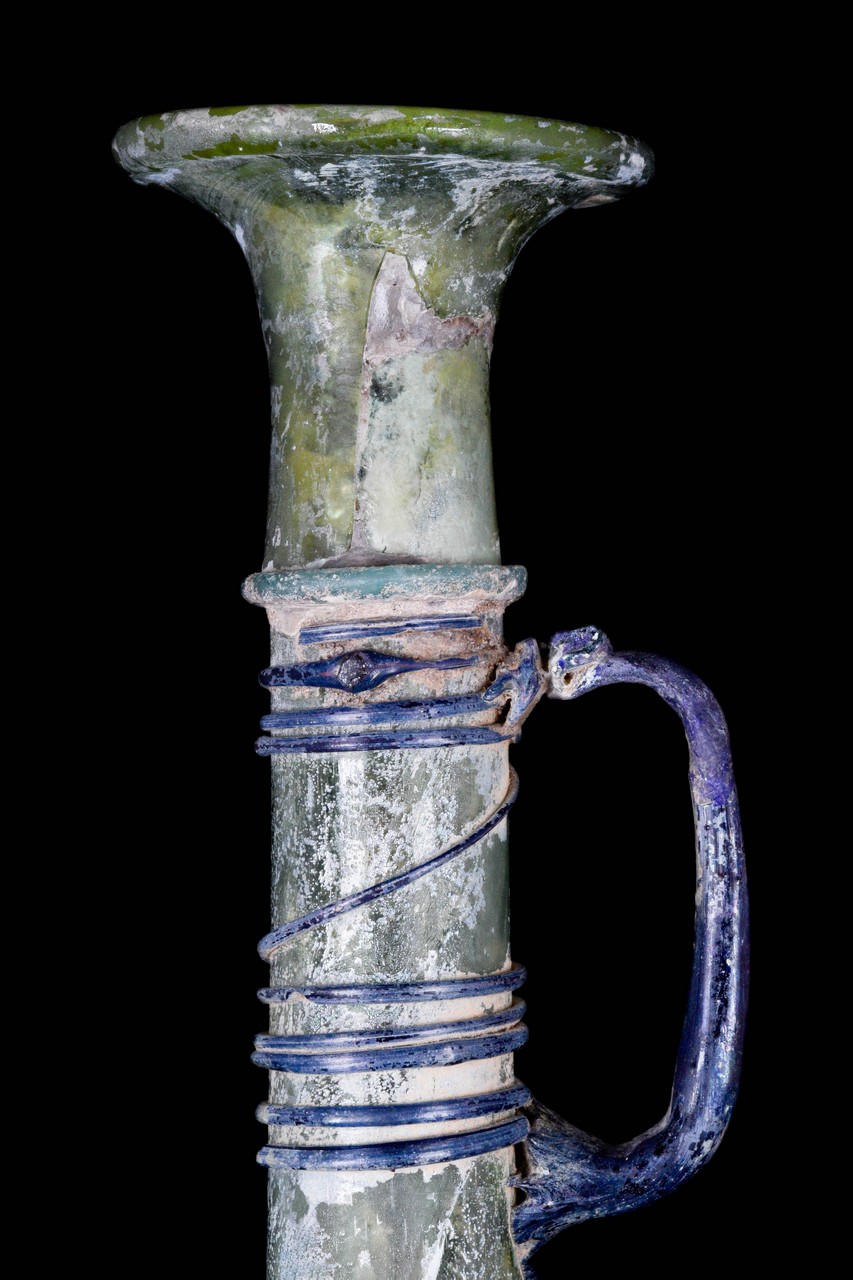 ROMAN GLASS CANDLESTICK UNGUENTARIUM WITH HANDLE - Image 6 of 7