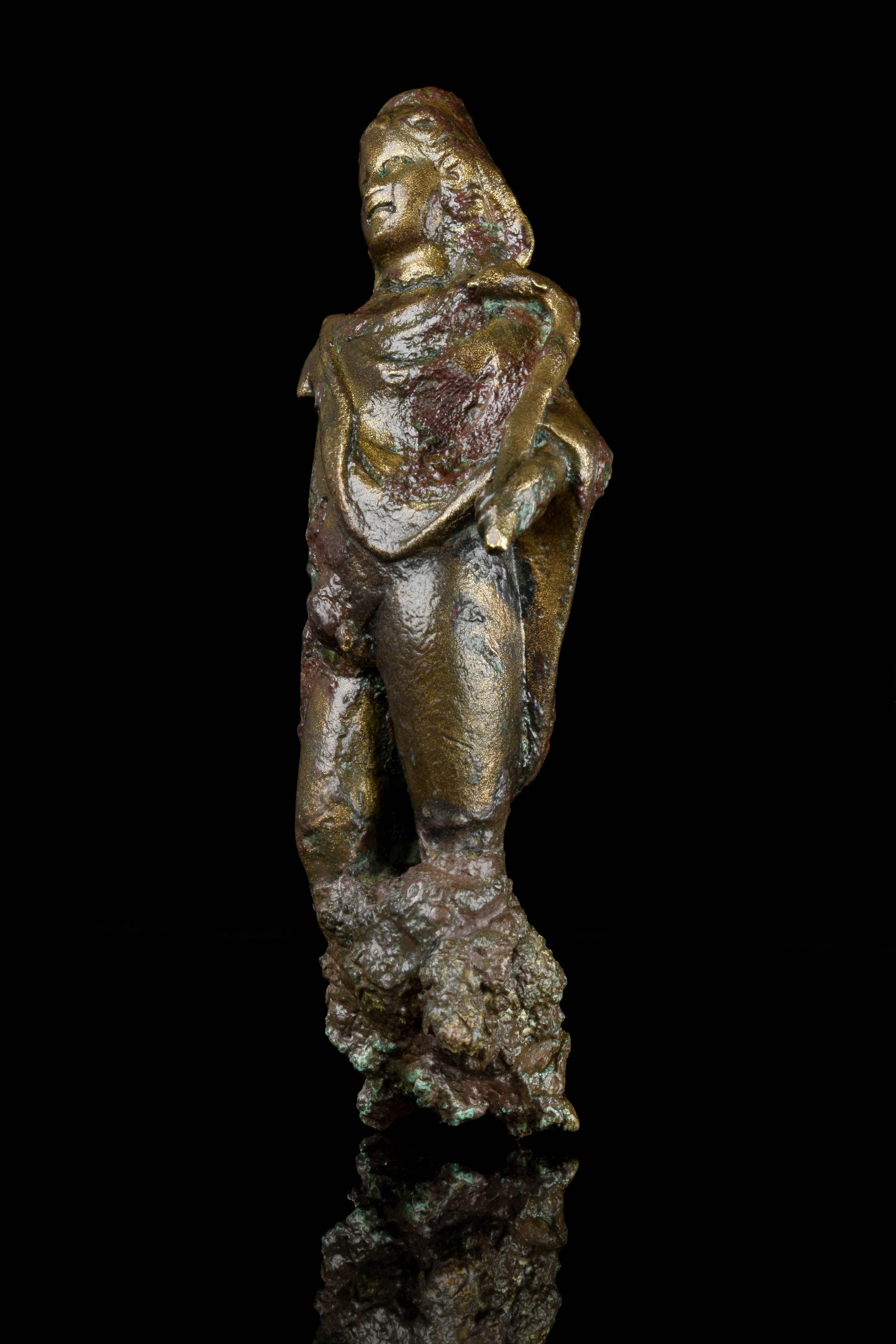 ANCIENT ROMAN BRONZE STATUETTE OF CUPID - Image 2 of 4