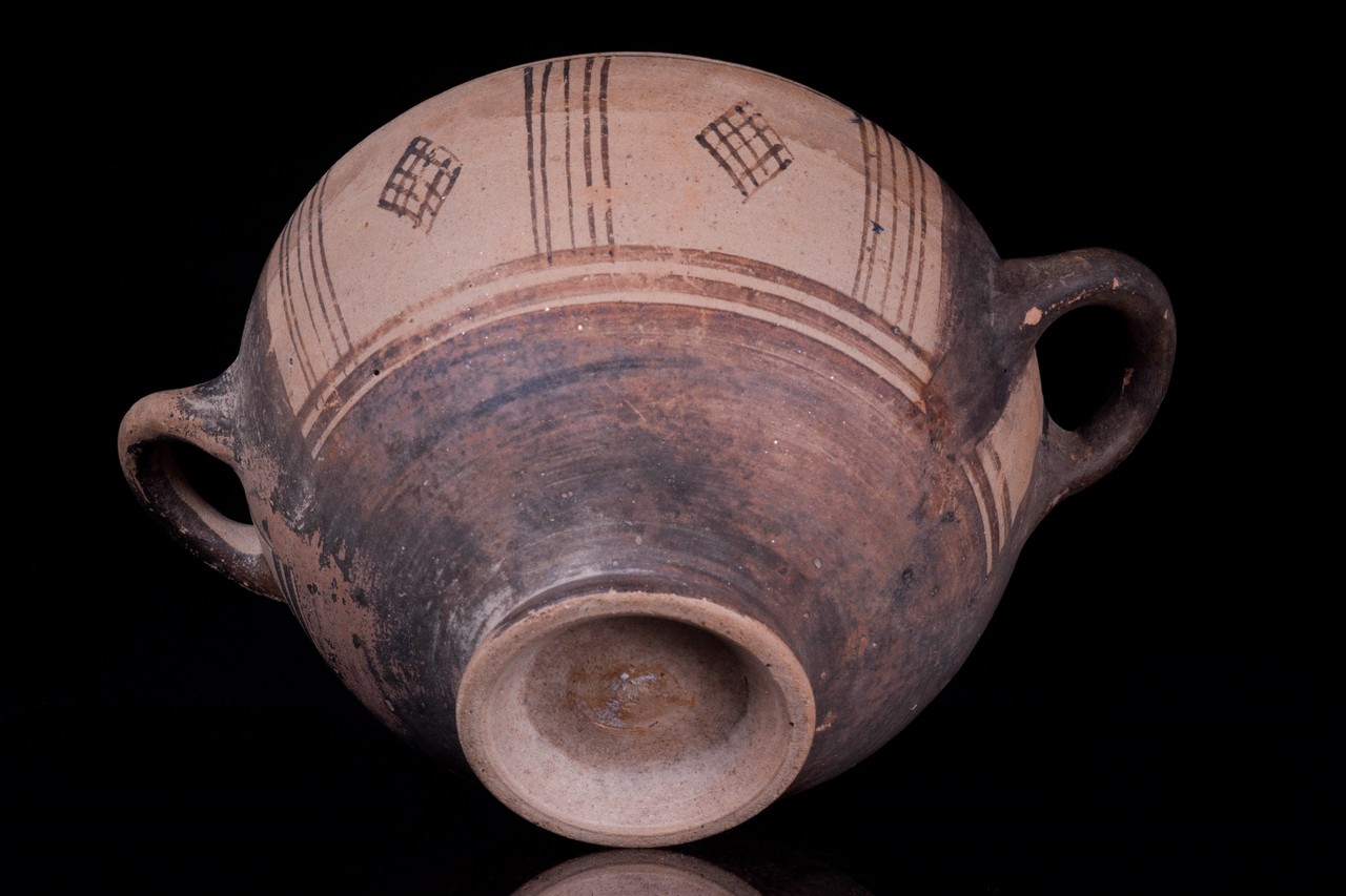 EAST GREEK POTTERY DRINKING BOWL - Image 3 of 5