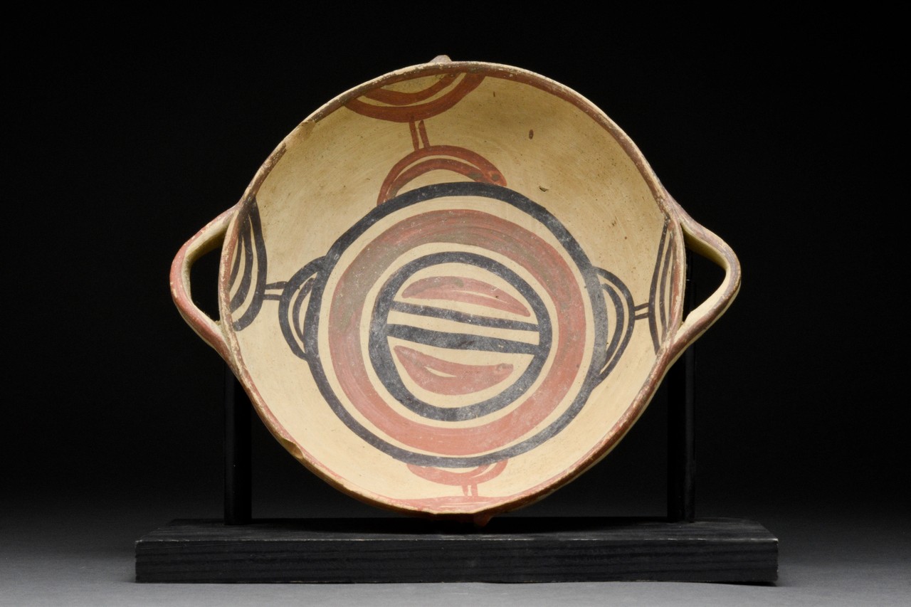 CYPRIOT POLYCHROME TWIN-HANDLED BOWL