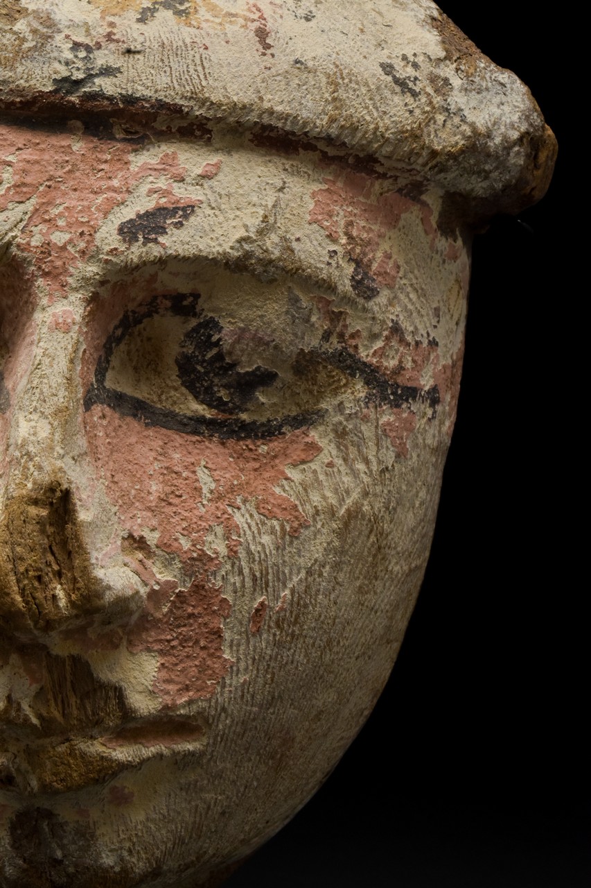 EGYPTIAN PAINTED SARCOPHAGUS MASK - Image 4 of 4