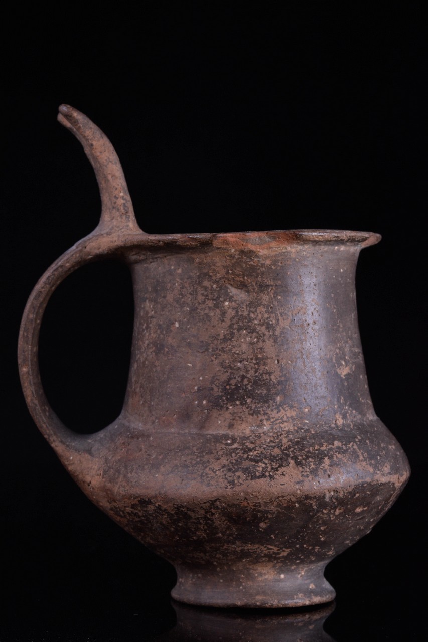 CYPRIOT BASE RING TANKARD