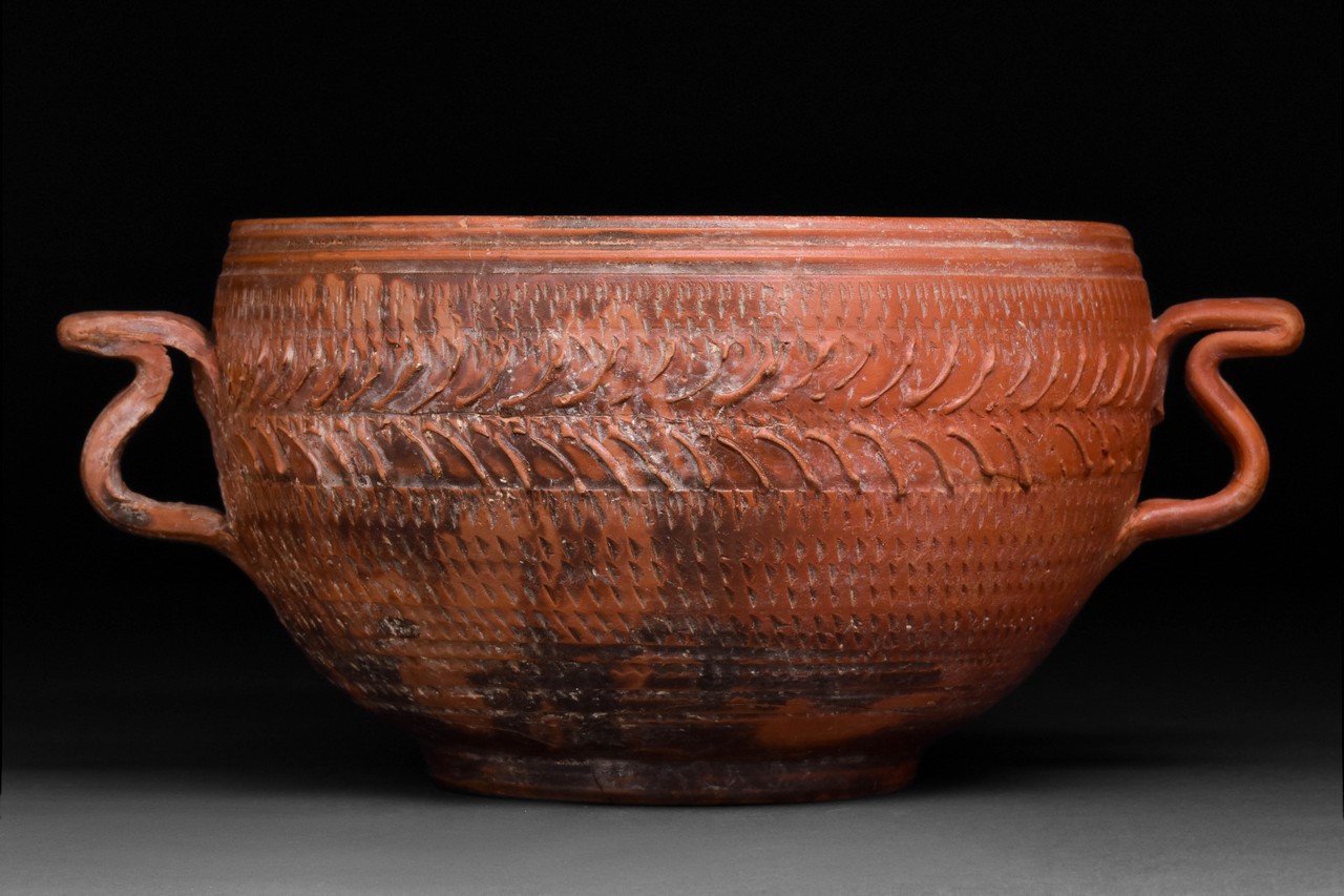 FINE TERRA SIGILLATA BOWL WITH TWO HANDLES