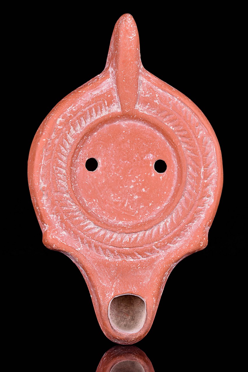 LATE ROMAN TERRACOTTA OIL LAMP