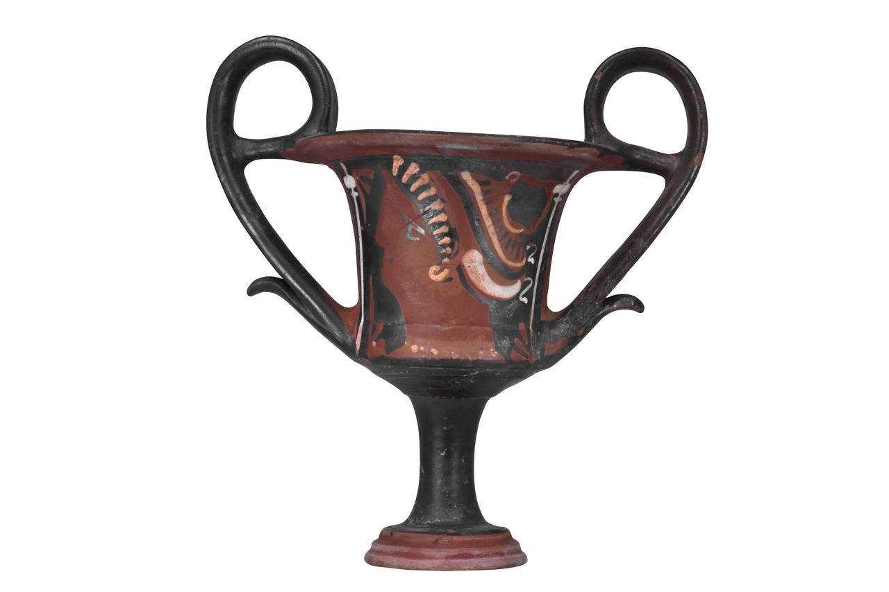 RARE APULIAN RED-FIGURE KANTHAROS WITH FEMALE HEADS - Image 2 of 6