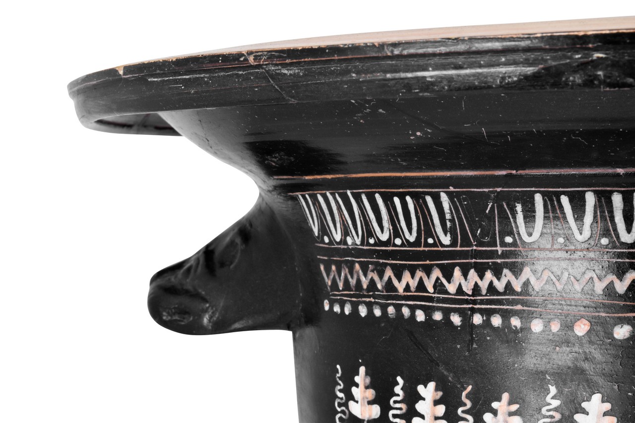 GREEK GNATHIAN POTTERY BELL KRATER WITH GRAPE VINES - Image 6 of 8