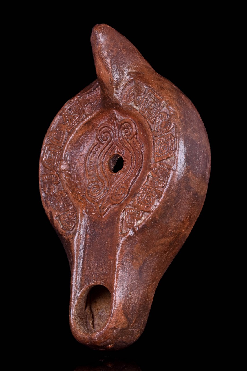 ROMAN TERRACOTTA OIL LAMP - Image 2 of 5