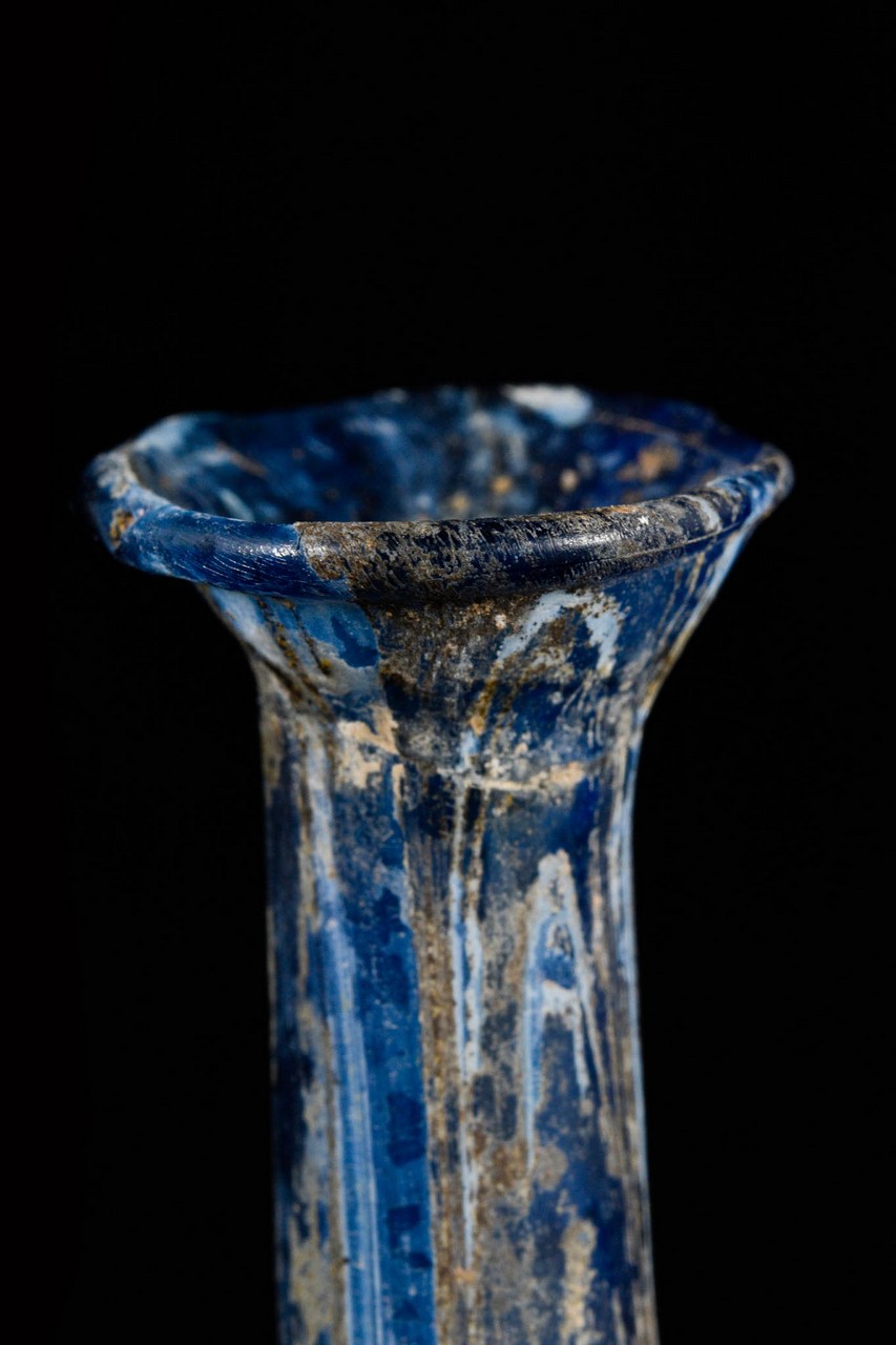 SMALL ROMAN GLASS UNGUENTARIUM - Image 6 of 12