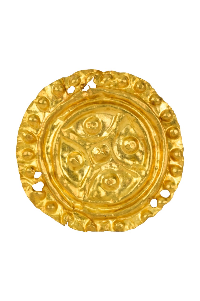 ROMAN GOLD EMBOSSED BELT FITTING