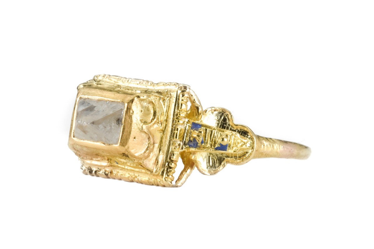 POST-MEDIEVAL GOLD AND DIAMOND RING - Image 2 of 7