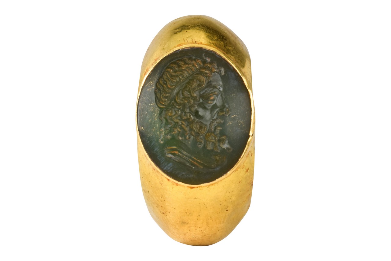 ROMAN GOLD RING WITH JUPITER GREEN JASPER INTAGLIO - Image 3 of 7