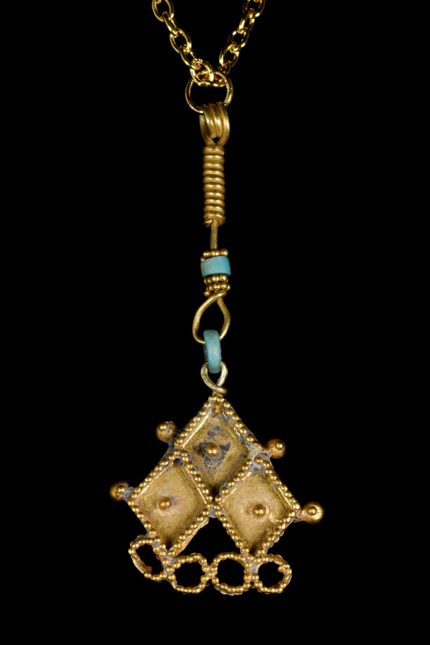 ROMAN GOLD PENDANT WITH FAIENCE - Image 2 of 4