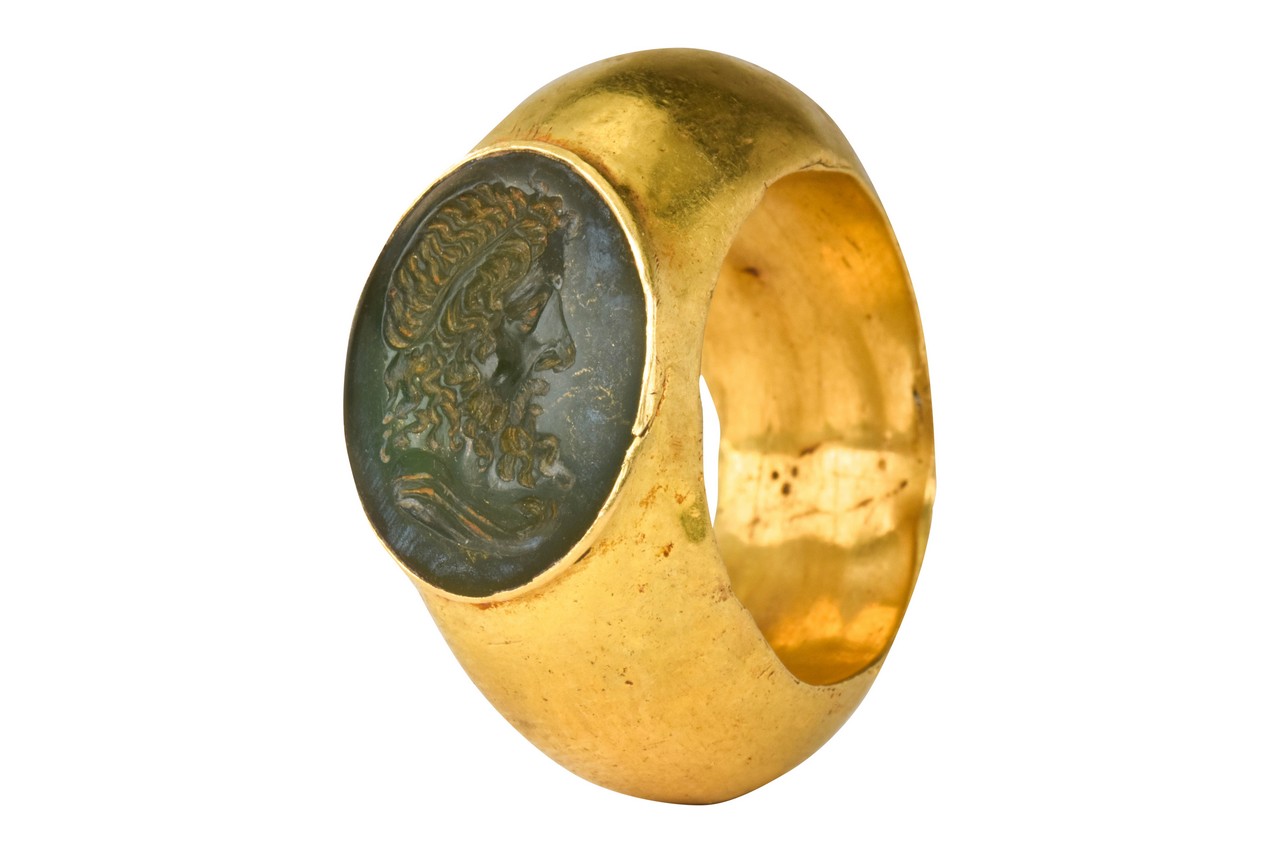 ROMAN GOLD RING WITH JUPITER GREEN JASPER INTAGLIO - Image 2 of 7