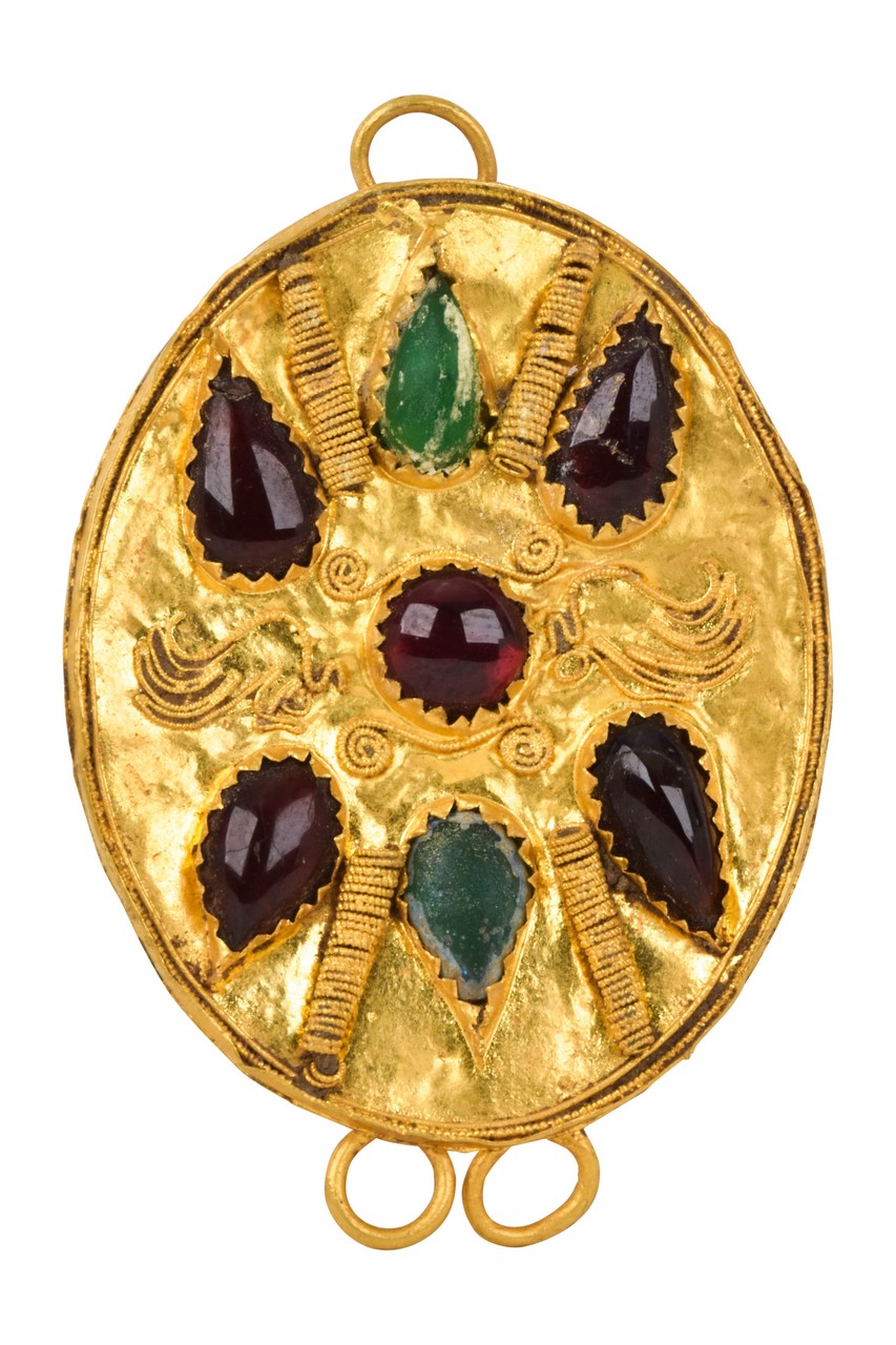 GREEK HELLENISTIC GOLD PENDANT WITH GARNETS AND EMERALDS