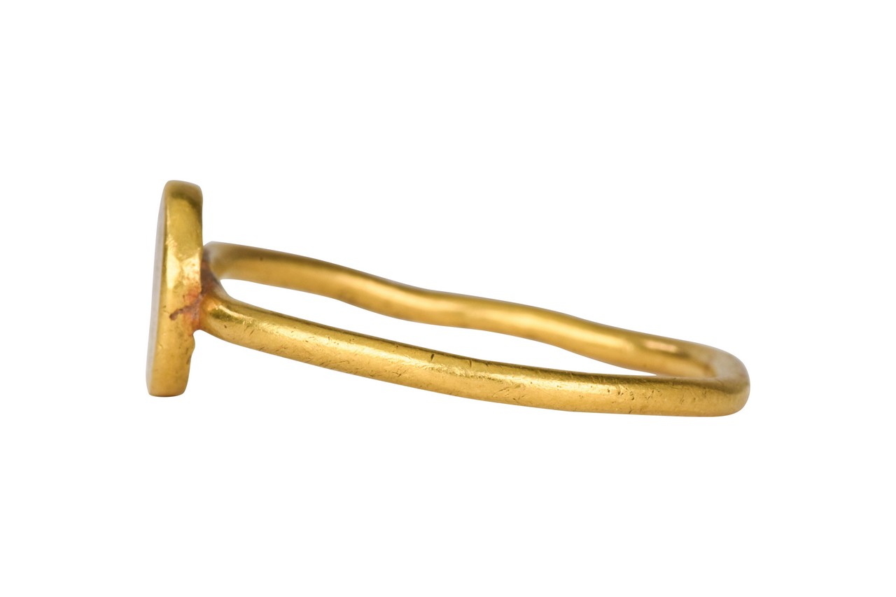 ROMAN GOLD RING - Image 4 of 6