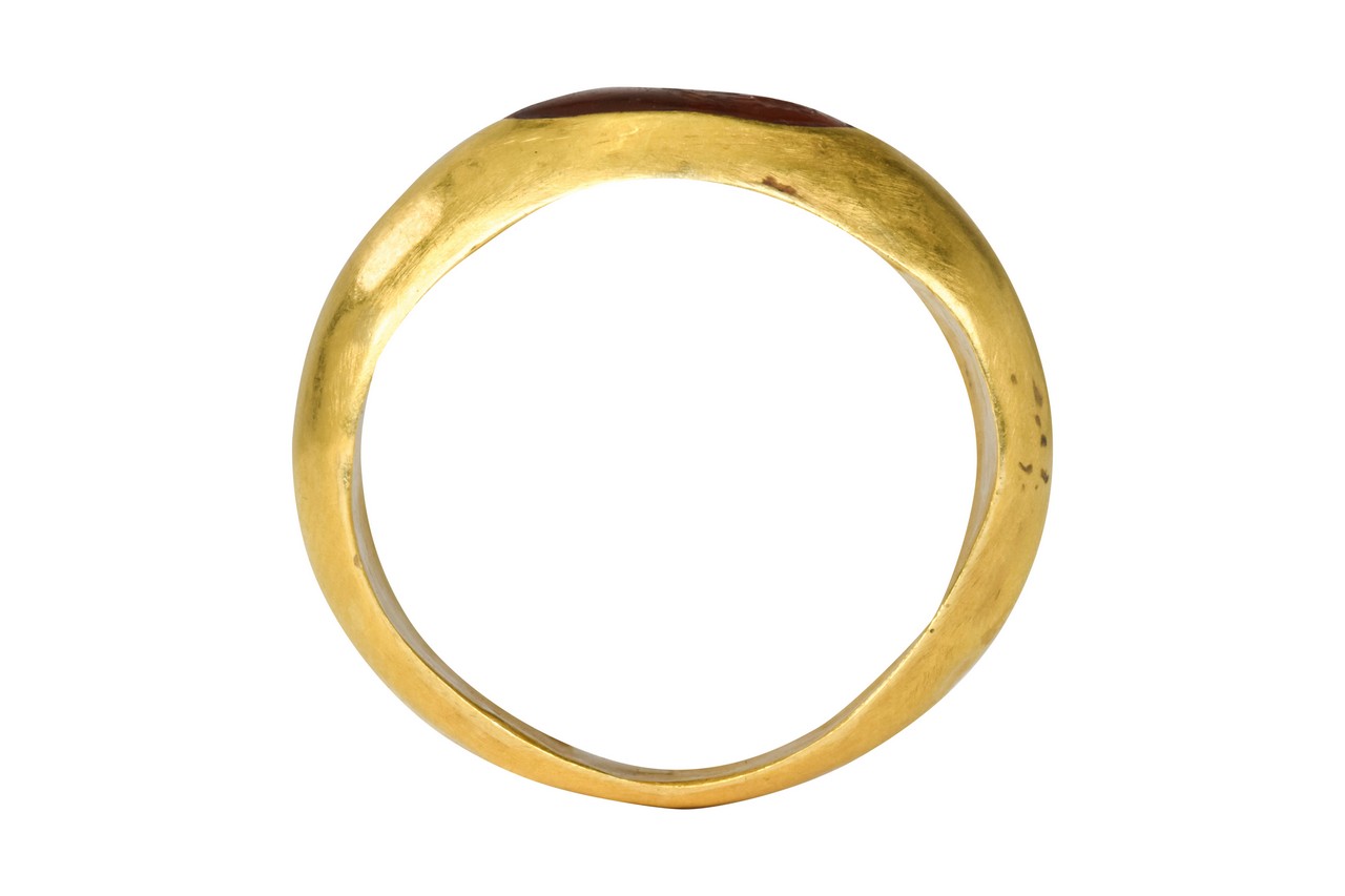 ROMAN GOLD RING WITH FORTUNA INTAGLIO - Image 6 of 6