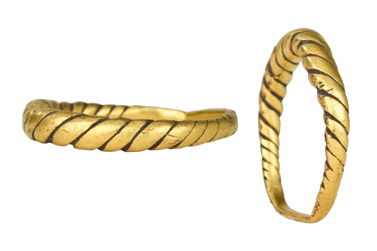 VIKING GOLD TWISTED RING