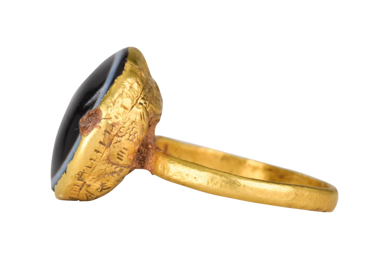 ROMAN GOLD RING WITH AGATE - Image 4 of 6