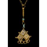 ROMAN GOLD PENDANT WITH FAIENCE