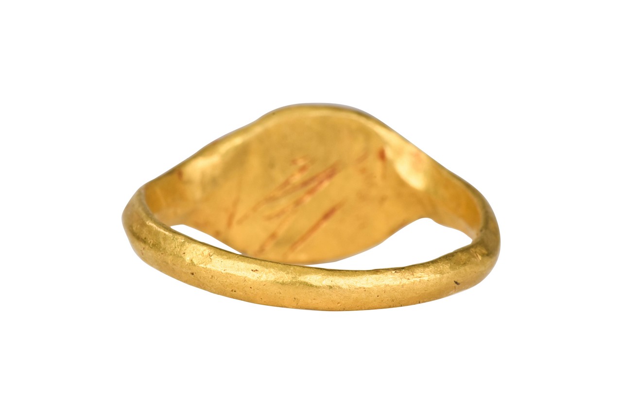 ROMAN GOLD DECORATED "EYE" RING - Image 5 of 6