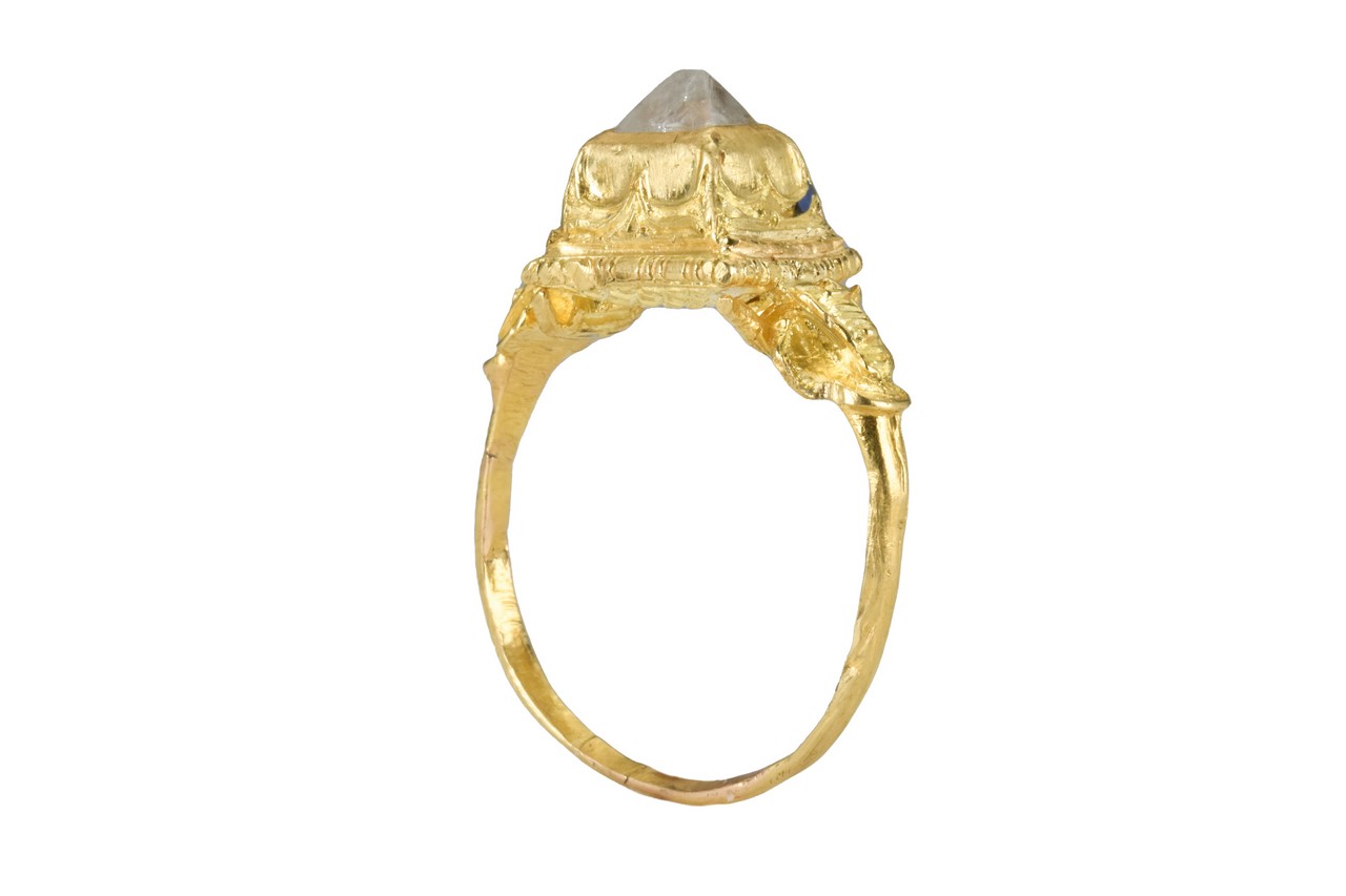 POST-MEDIEVAL GOLD AND DIAMOND RING - Image 7 of 7