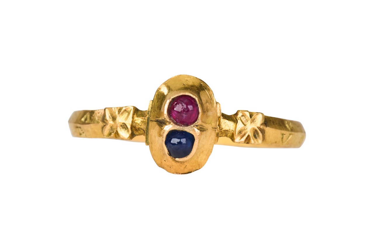 BRITISH MEDIEVAL GOLD RING WITH RUBY AND SAPPHIRE - Image 3 of 6