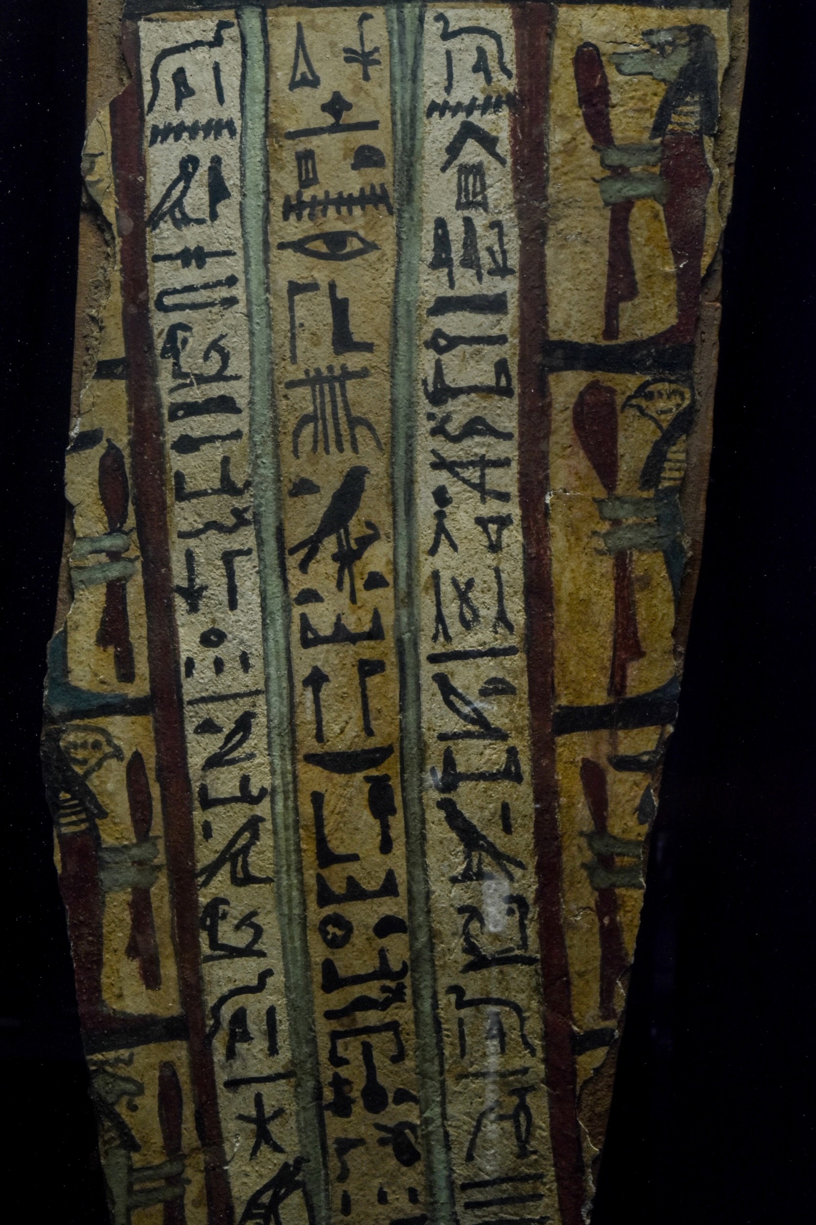 ANCIENT EGYPTIAN SARCOPHAGUS COVER FRAGMENT - Image 3 of 5