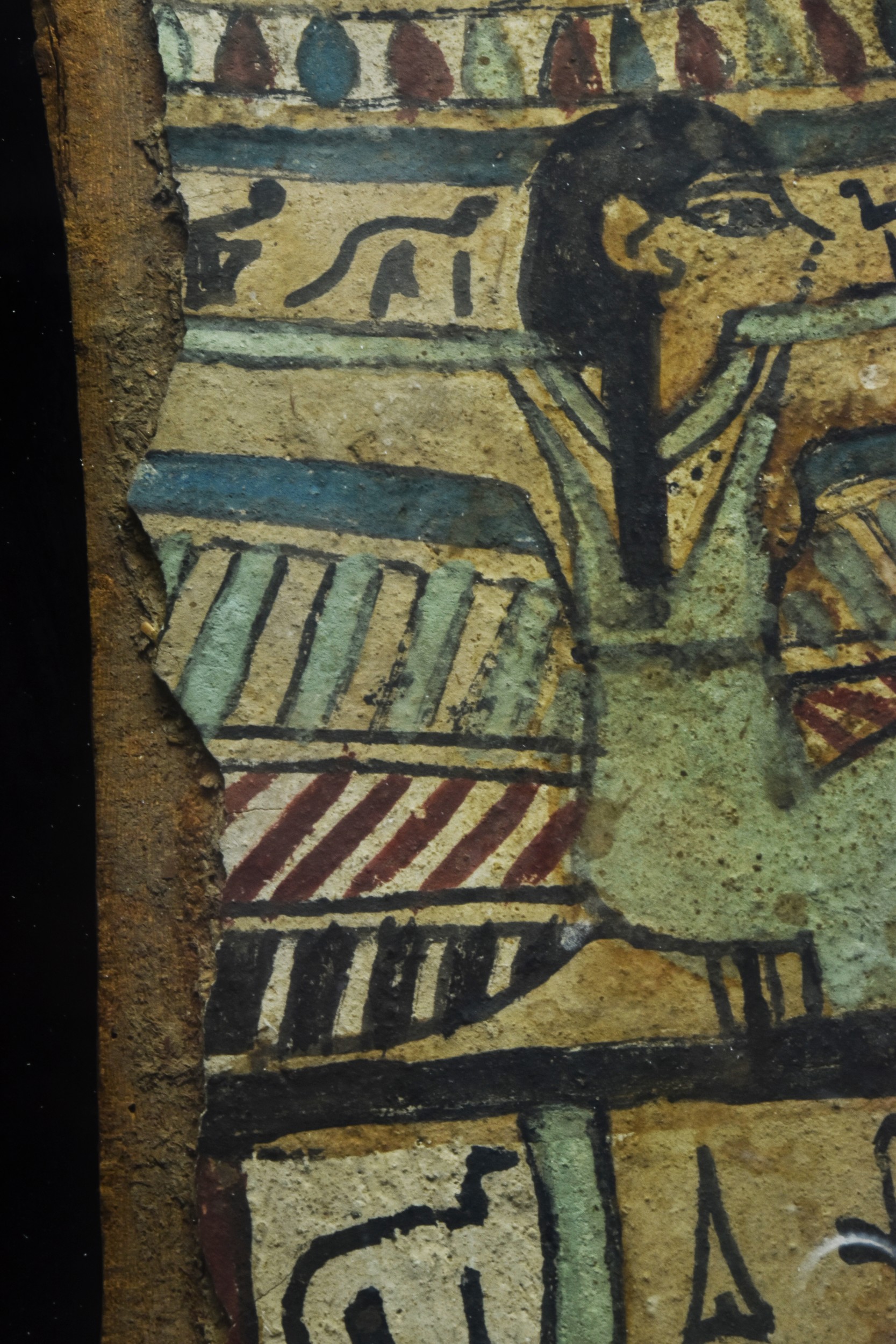 ANCIENT EGYPTIAN SARCOPHAGUS COVER FRAGMENT - Image 5 of 5