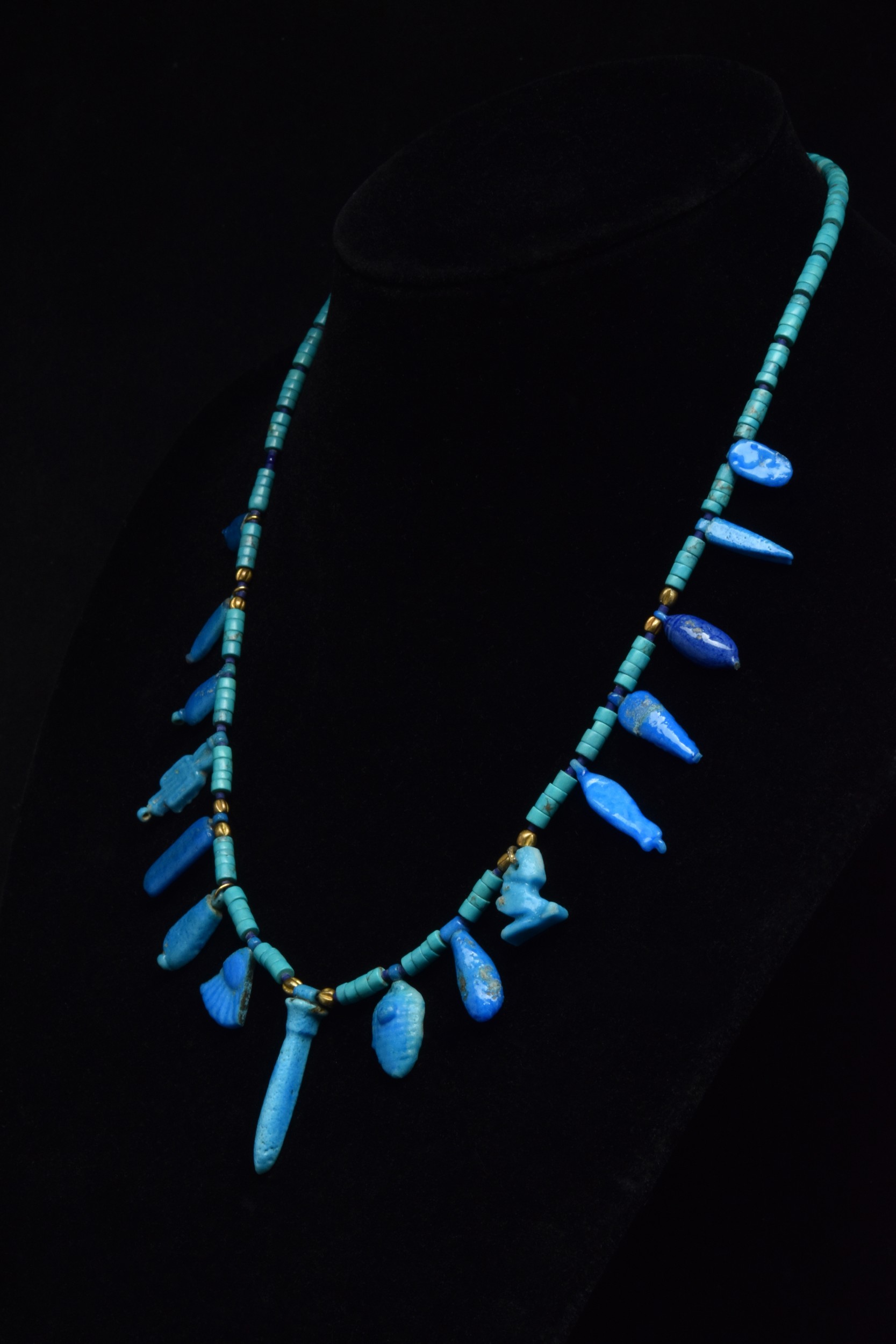 EGYPTIAN FAIENCE AMULETIC NECKLACE - Image 2 of 5