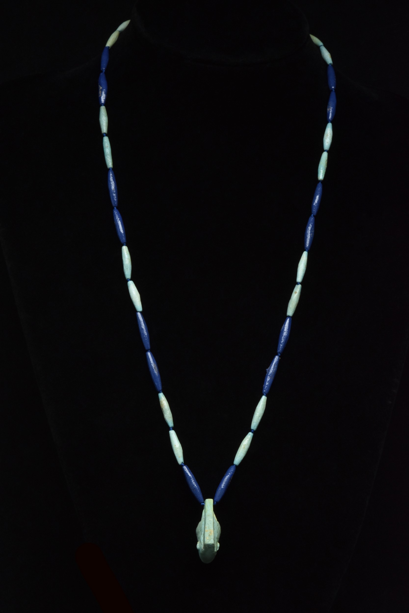 EGYPTIAN FAIENCE NECKLACE WITH NEITH AMULET - Image 3 of 5