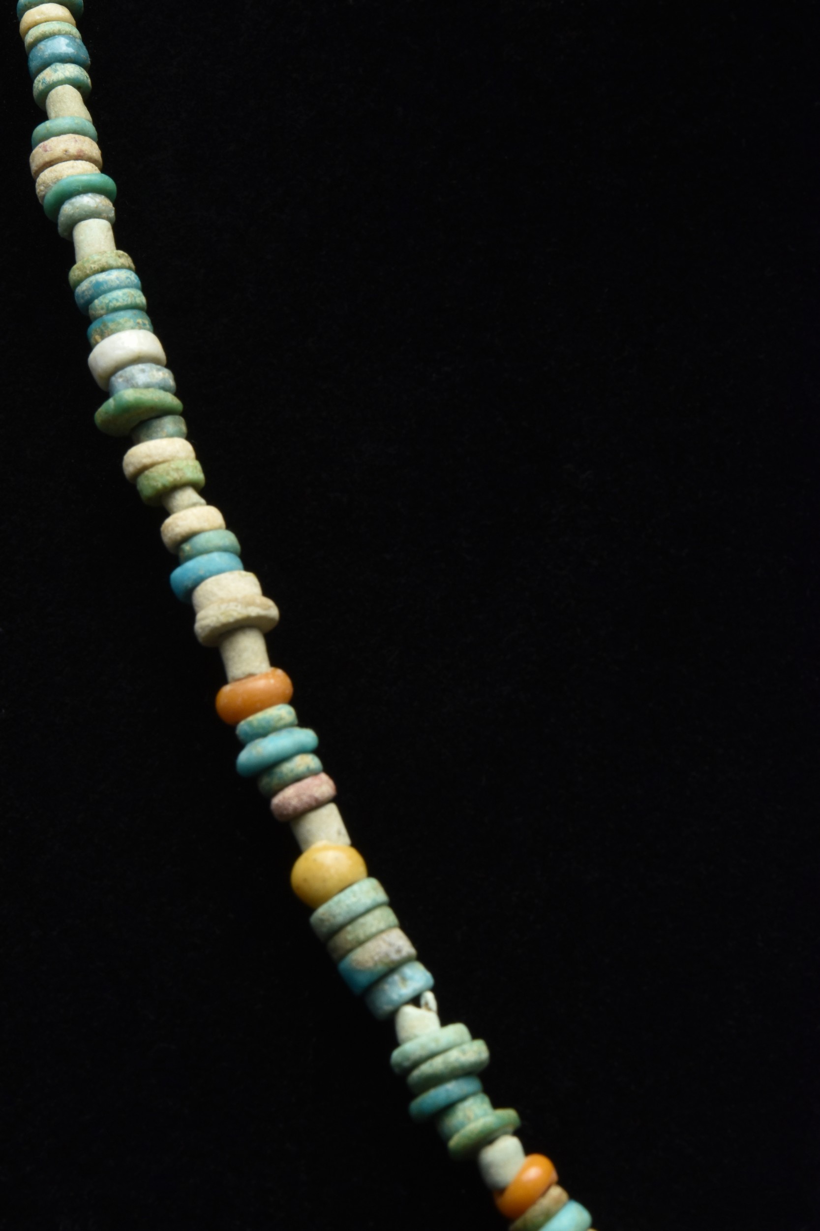 EGYPTIAN FAIENCE BEADED NECKLACE WITH PATAIKOS AMULET - Image 4 of 5