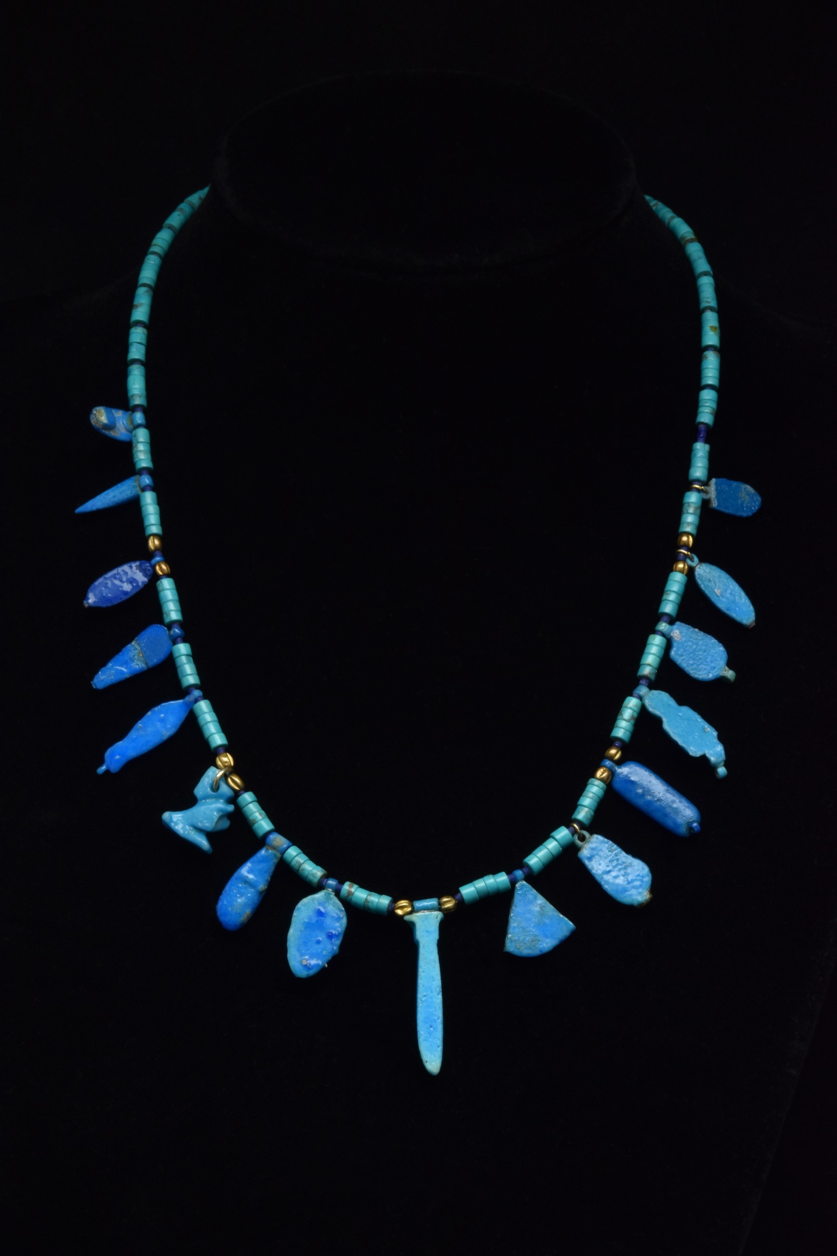 EGYPTIAN FAIENCE AMULETIC NECKLACE - Image 3 of 5