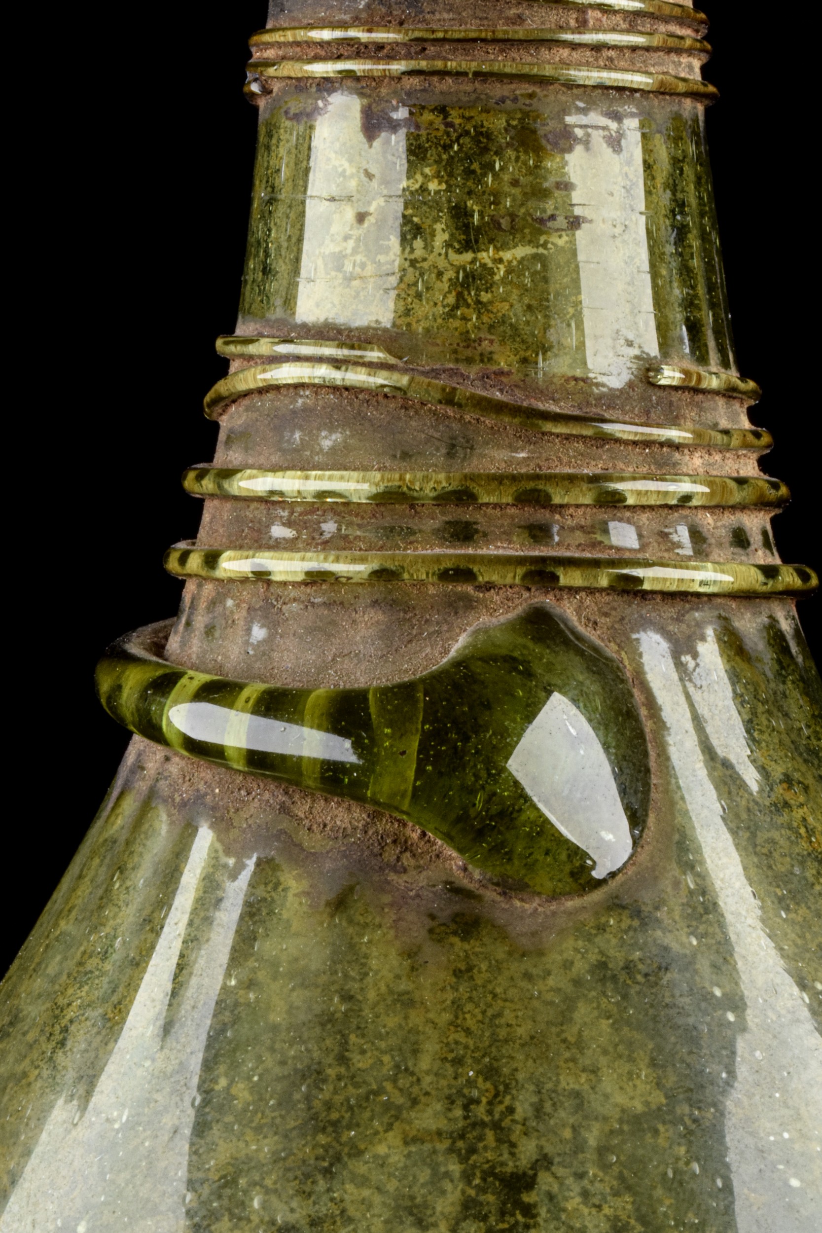 SAFAVID GLASS SADDLE BOTTLE / VASE WITH RIBBED NECK - Image 4 of 5