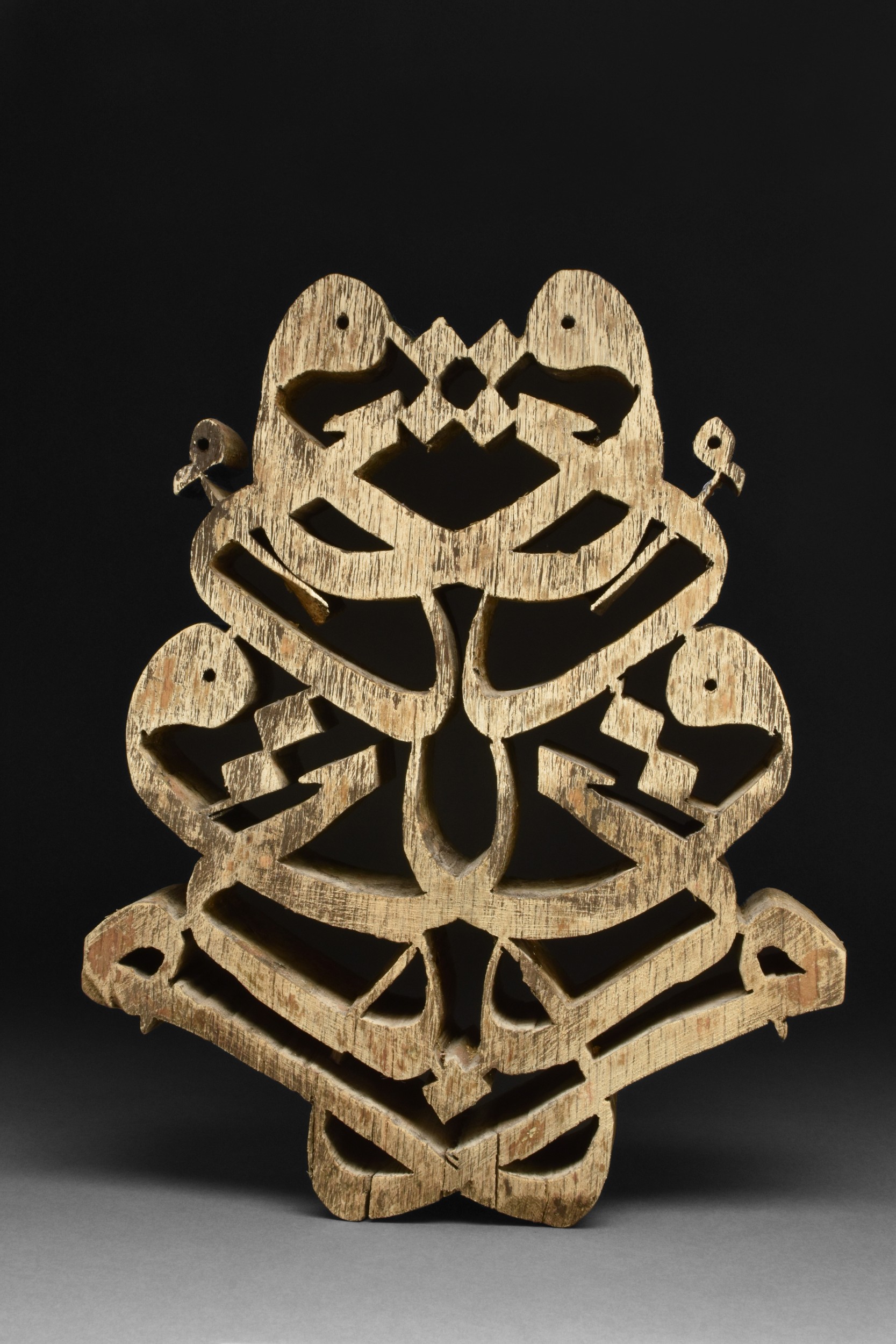 LATE MAMLUK / OTTOMAN ORNAMENTAL WOODEN CALLIGRAPHY DECORATION