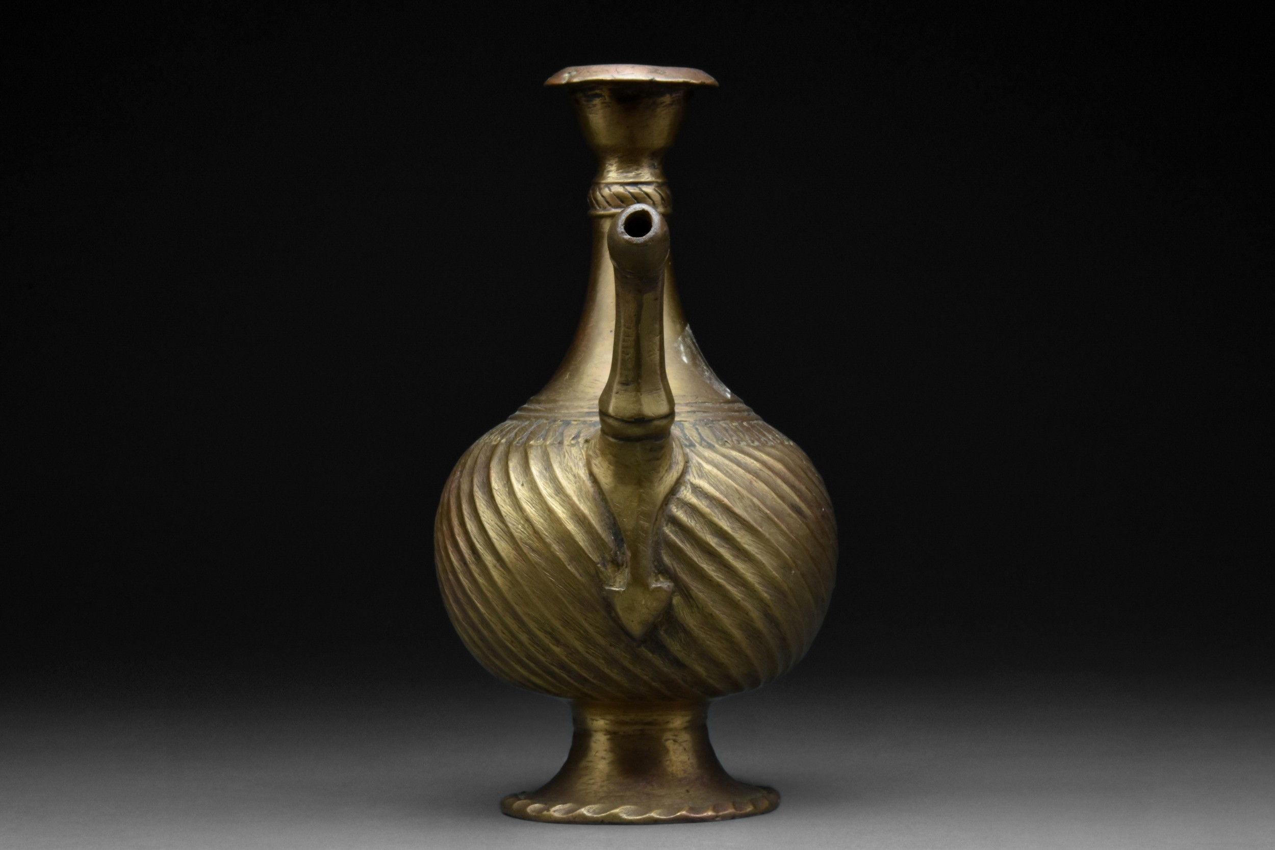 INDIAN MUGHAL OR DECCAN BRASS EWER - Image 2 of 6