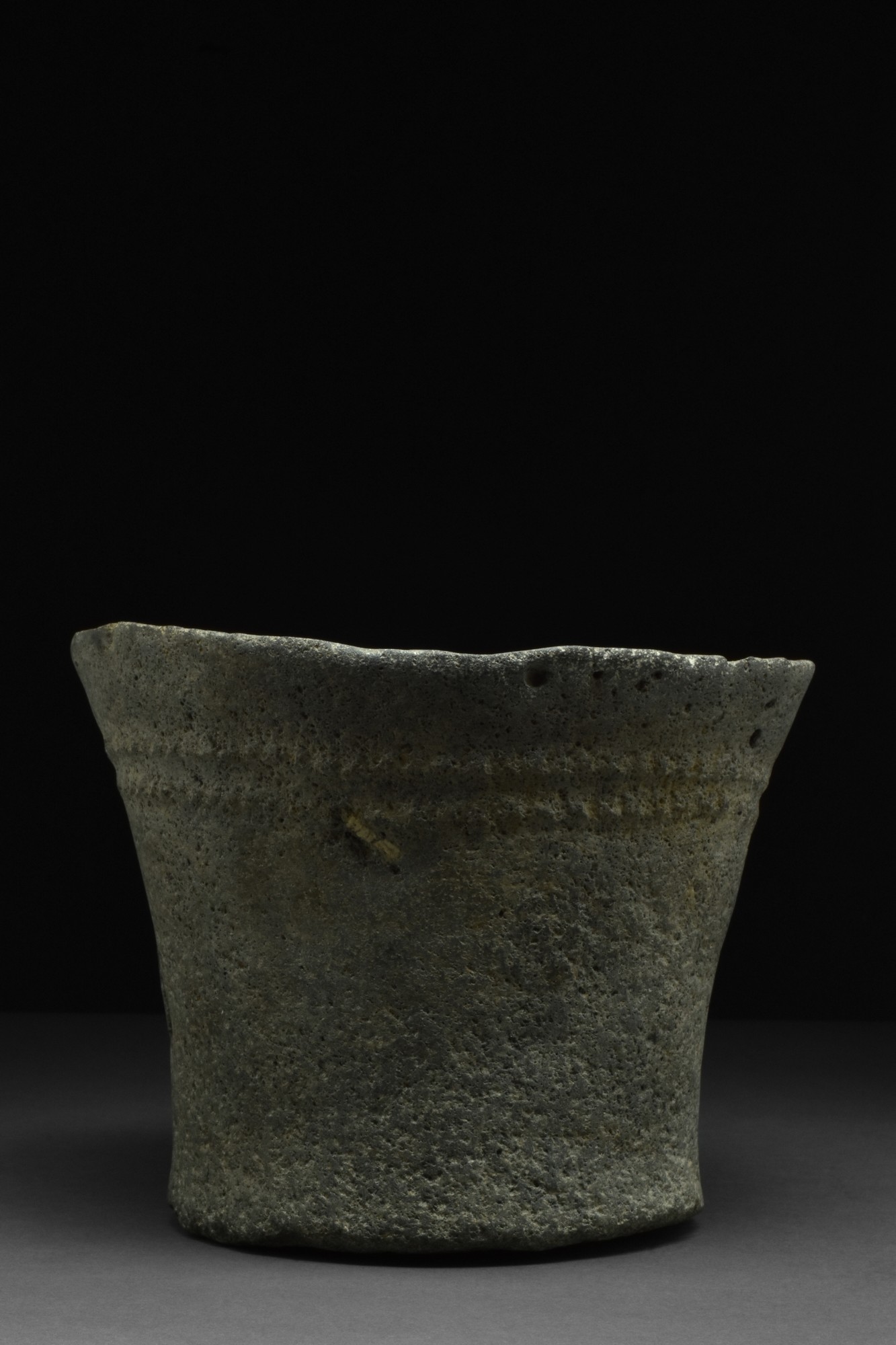 RARE EARLY BRONZE AGE TRANS-JORDAN BASALT VESSEL