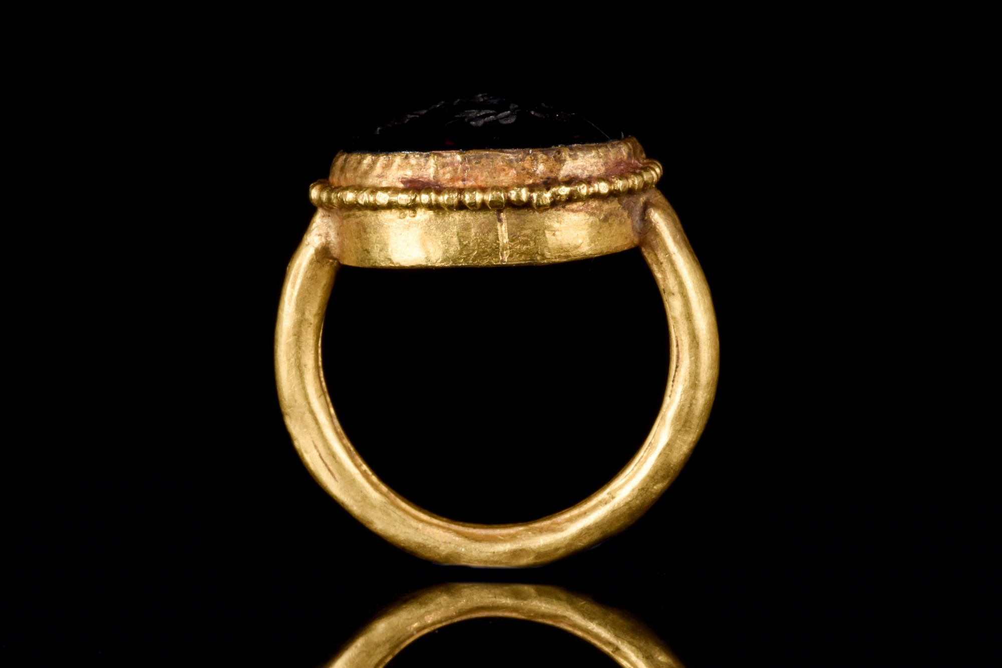 ROMAN GOLD RING WITH GARNET ASCLEPIUS INTAGLIO - Bild 6 aus 6