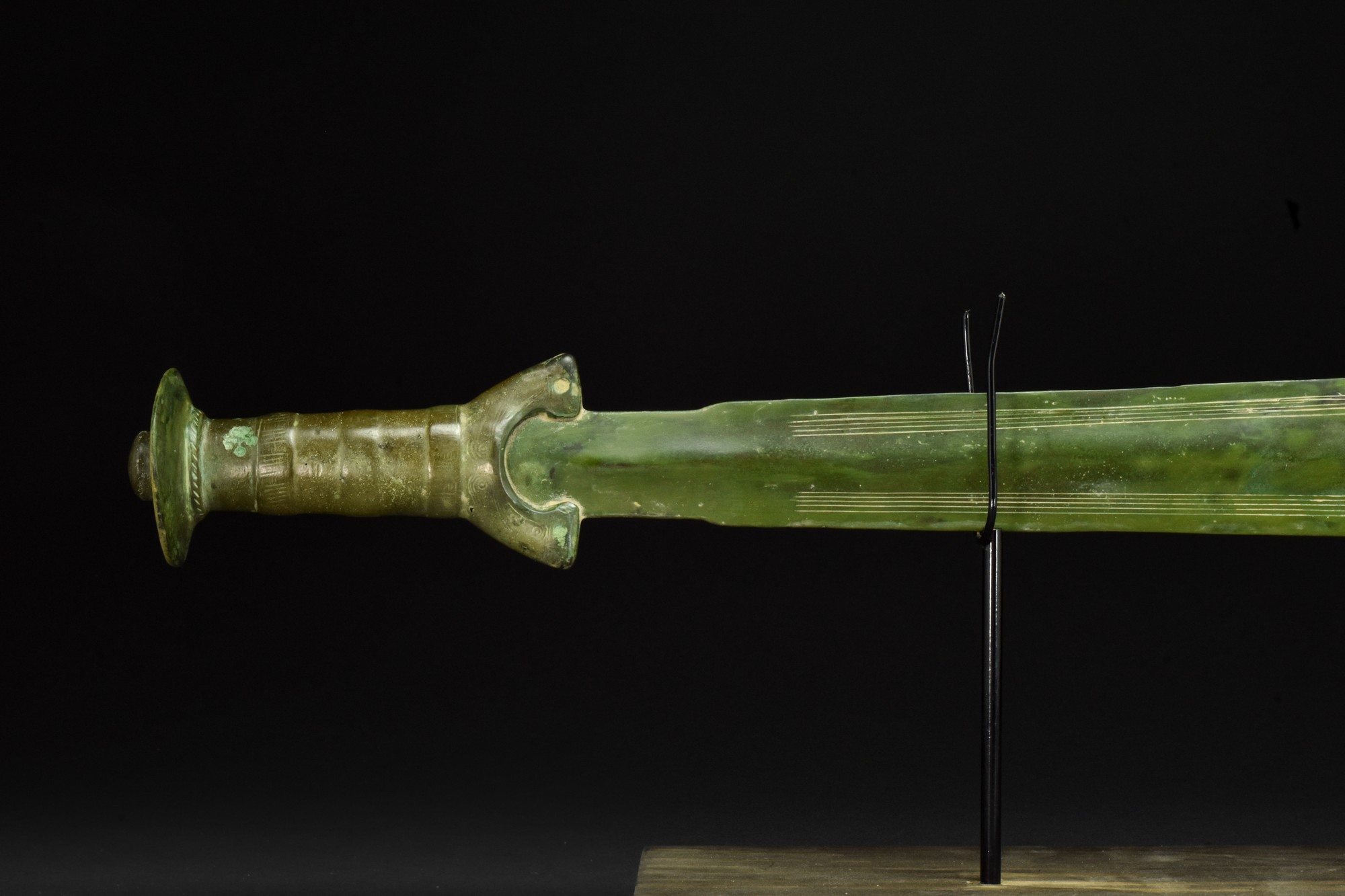 ELABORATE CELTIC BRONZE AGE SWORD WITH HANDLE - Image 3 of 5