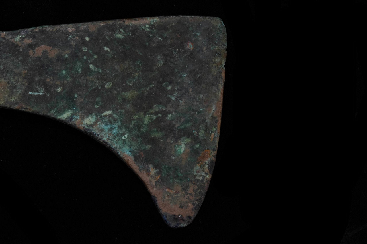 KOBAN CULTURE BRONZE AXE HEAD - Bild 4 aus 4