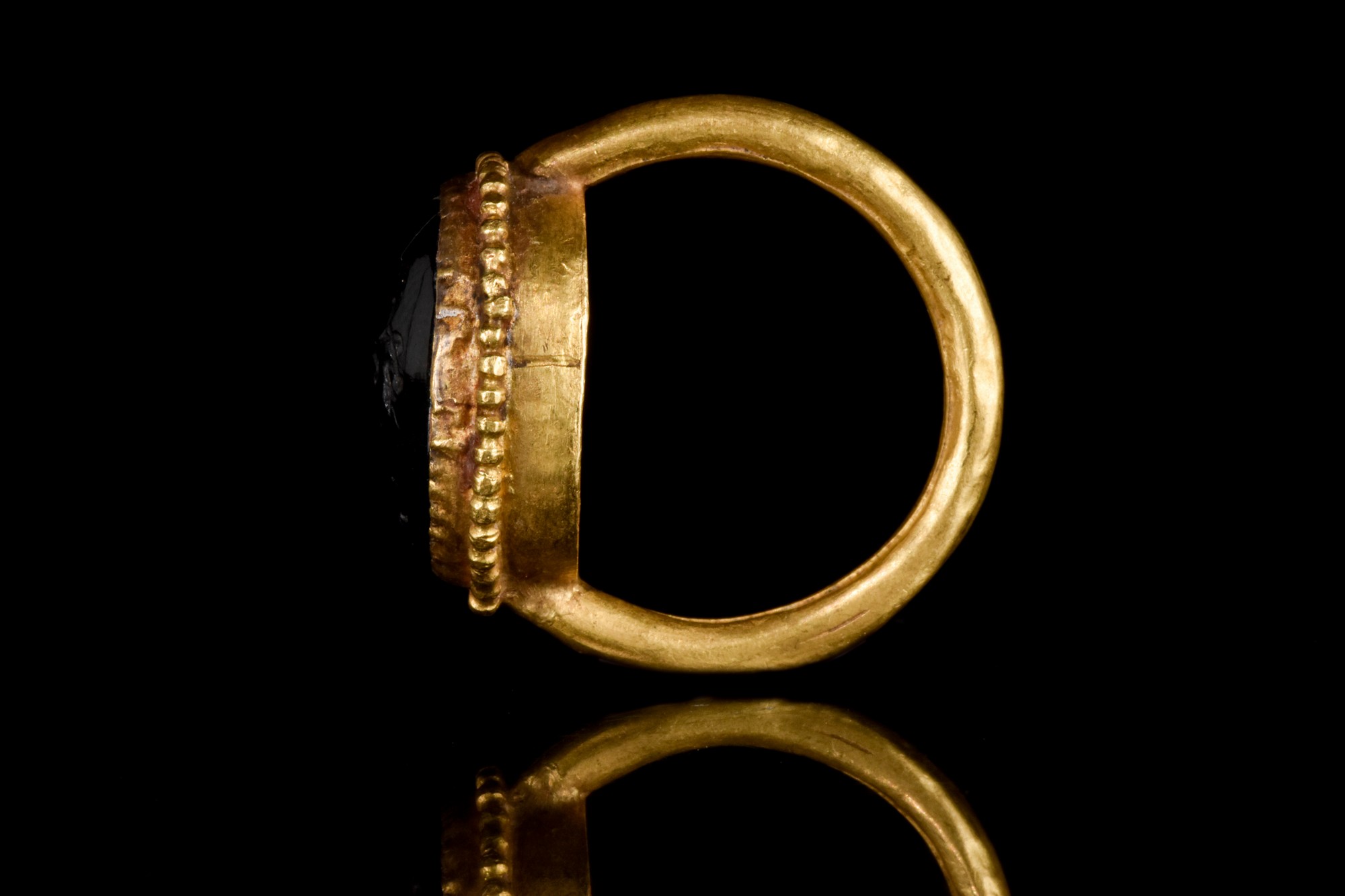 ROMAN GOLD RING WITH GARNET ASCLEPIUS INTAGLIO - Bild 4 aus 6