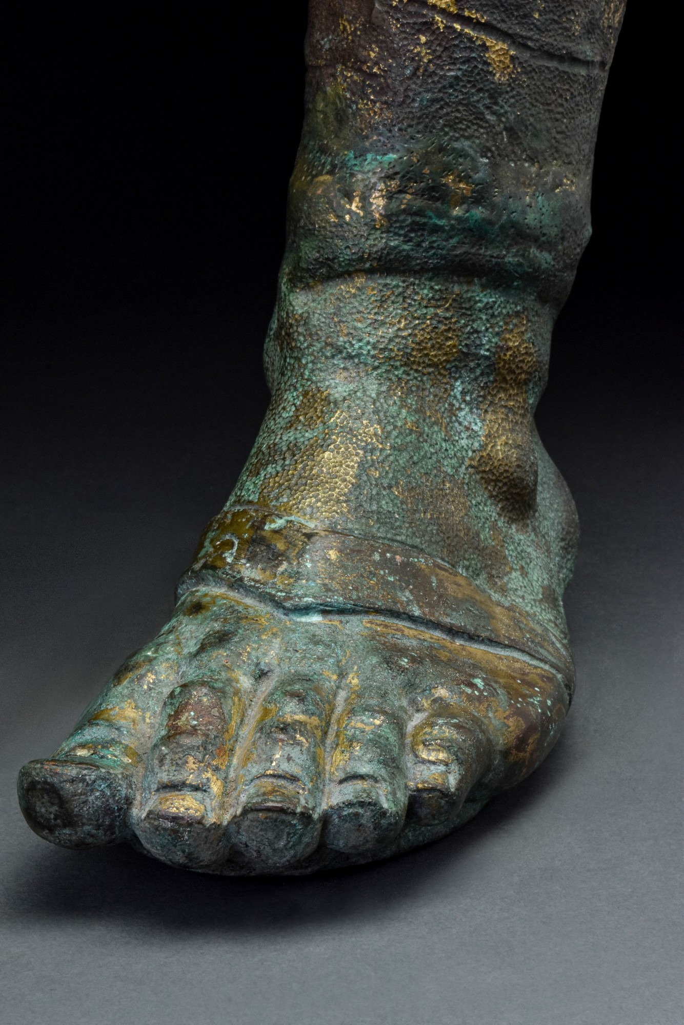 ROMAN GILT BRONZE LEGIONARY FOOT - WITH REPORT - Bild 5 aus 6