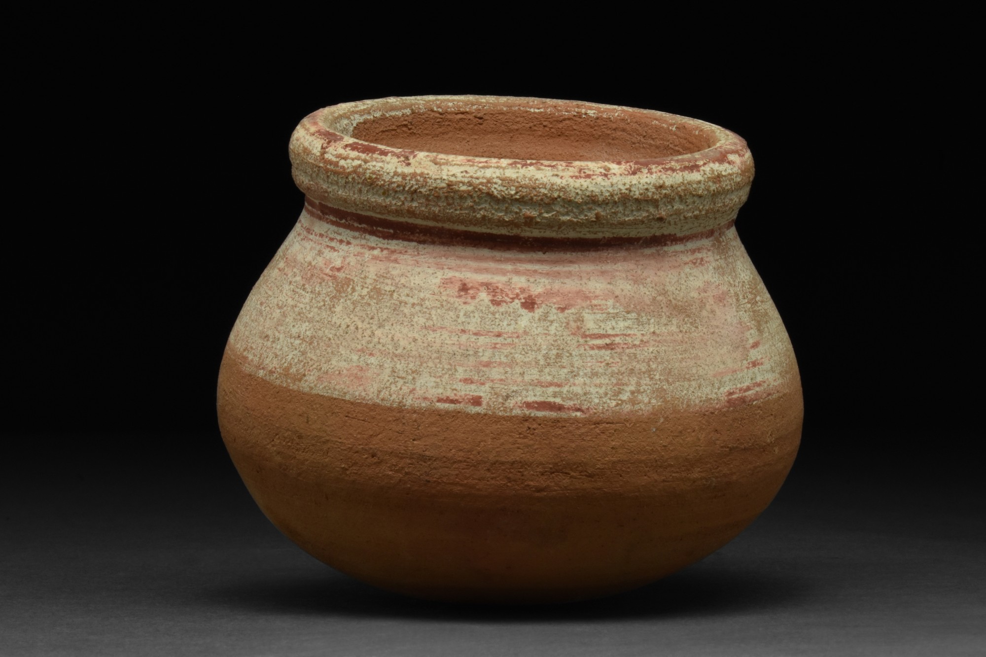 GREEK HELLENISTIC POTTERY VESSEL