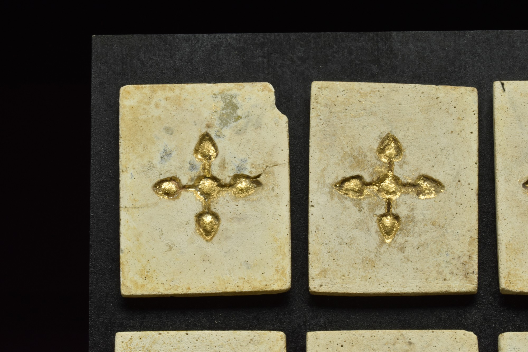 BYZANTINE STONE TILES WITH GOLD GILDED HOLY CROSSES - Bild 5 aus 6