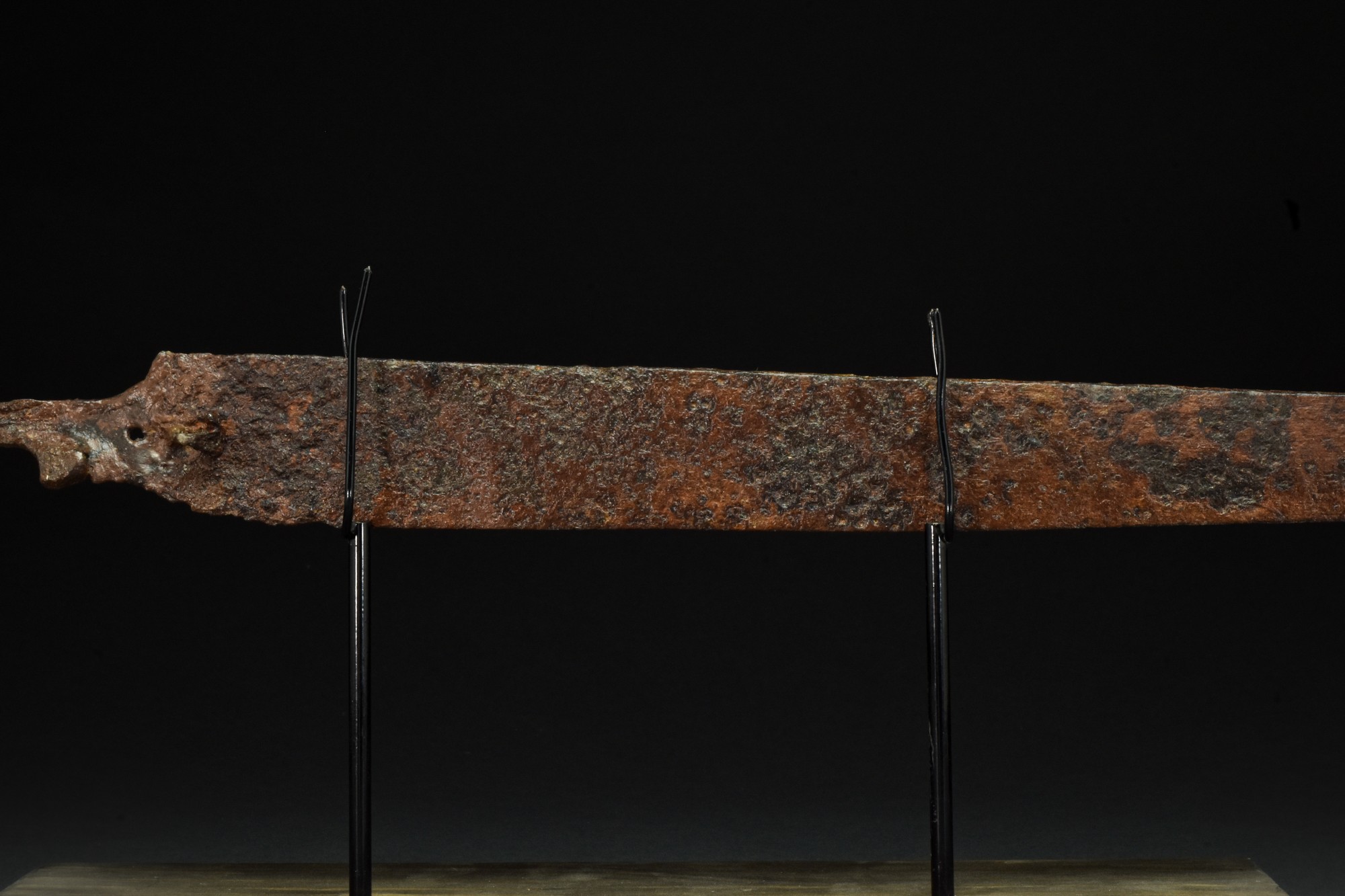 ROMAN IRON DAGGER WITH EAGLE HEAD POMMEL - Image 4 of 5