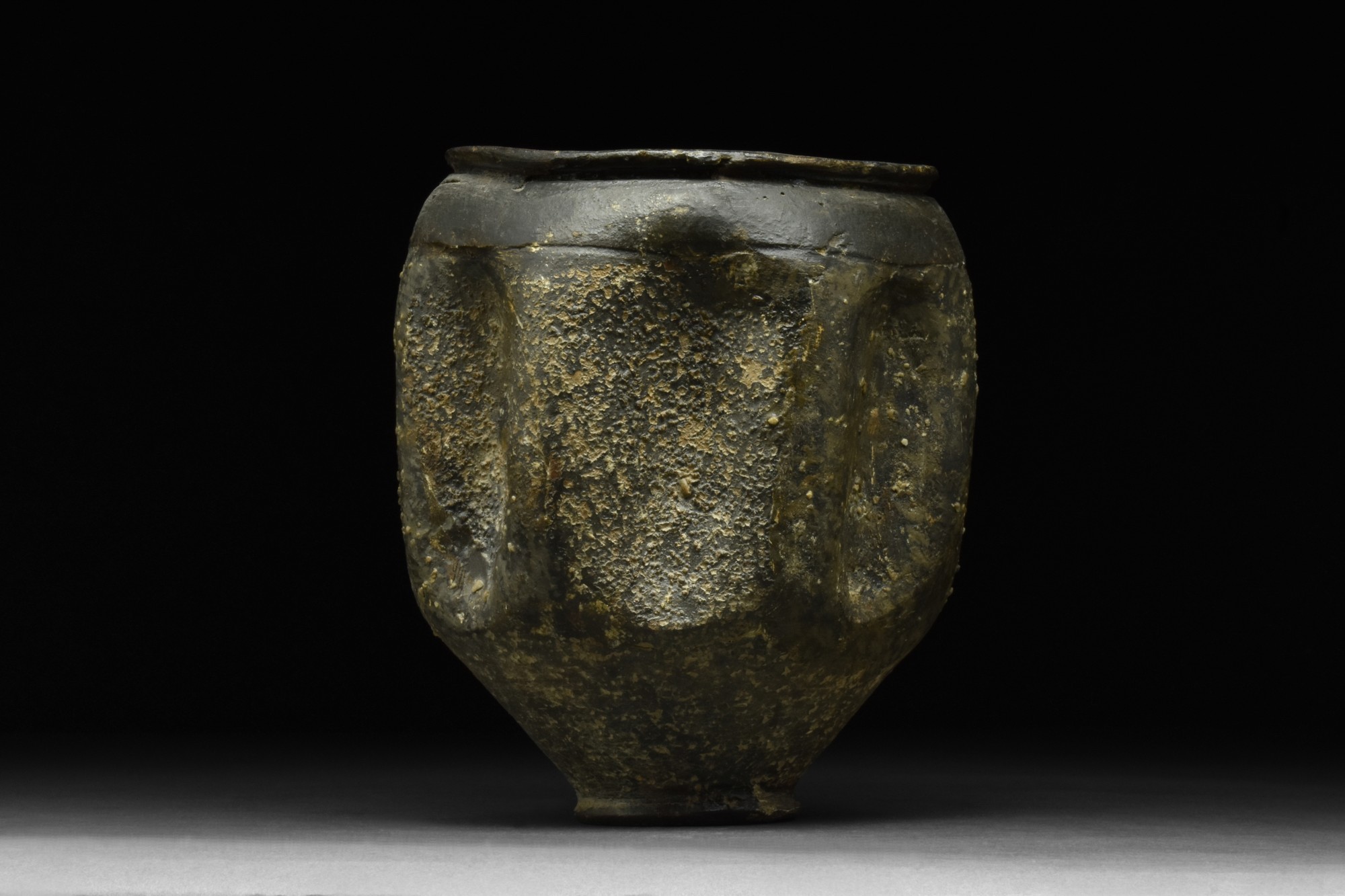 ROMAN POTTERY FOLDED BEAKER