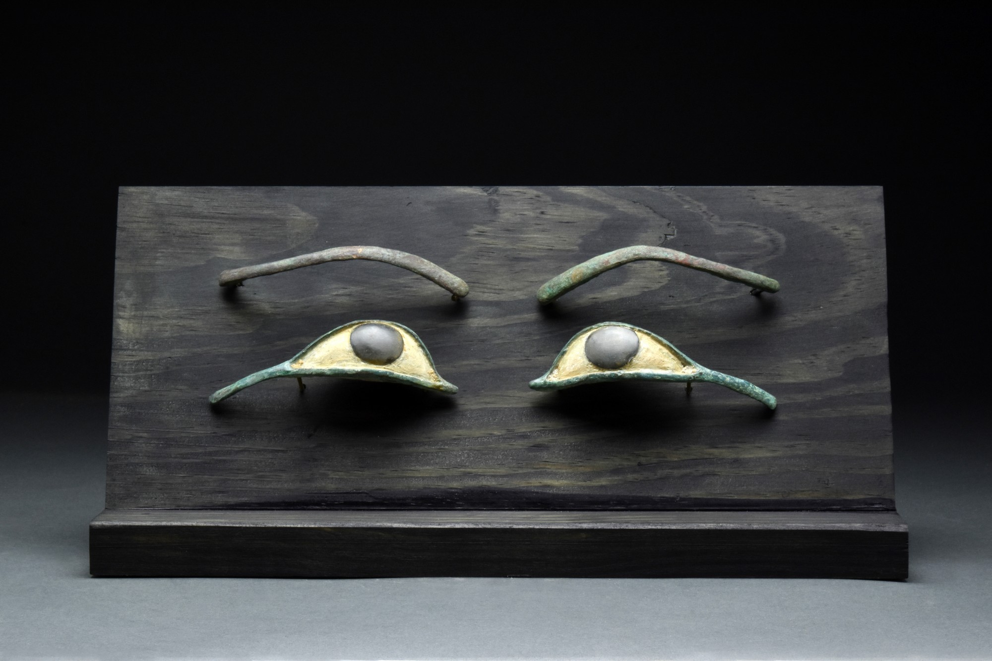 LARGE EGYPTIAN BRONZE SARCOPHAGUS EYES