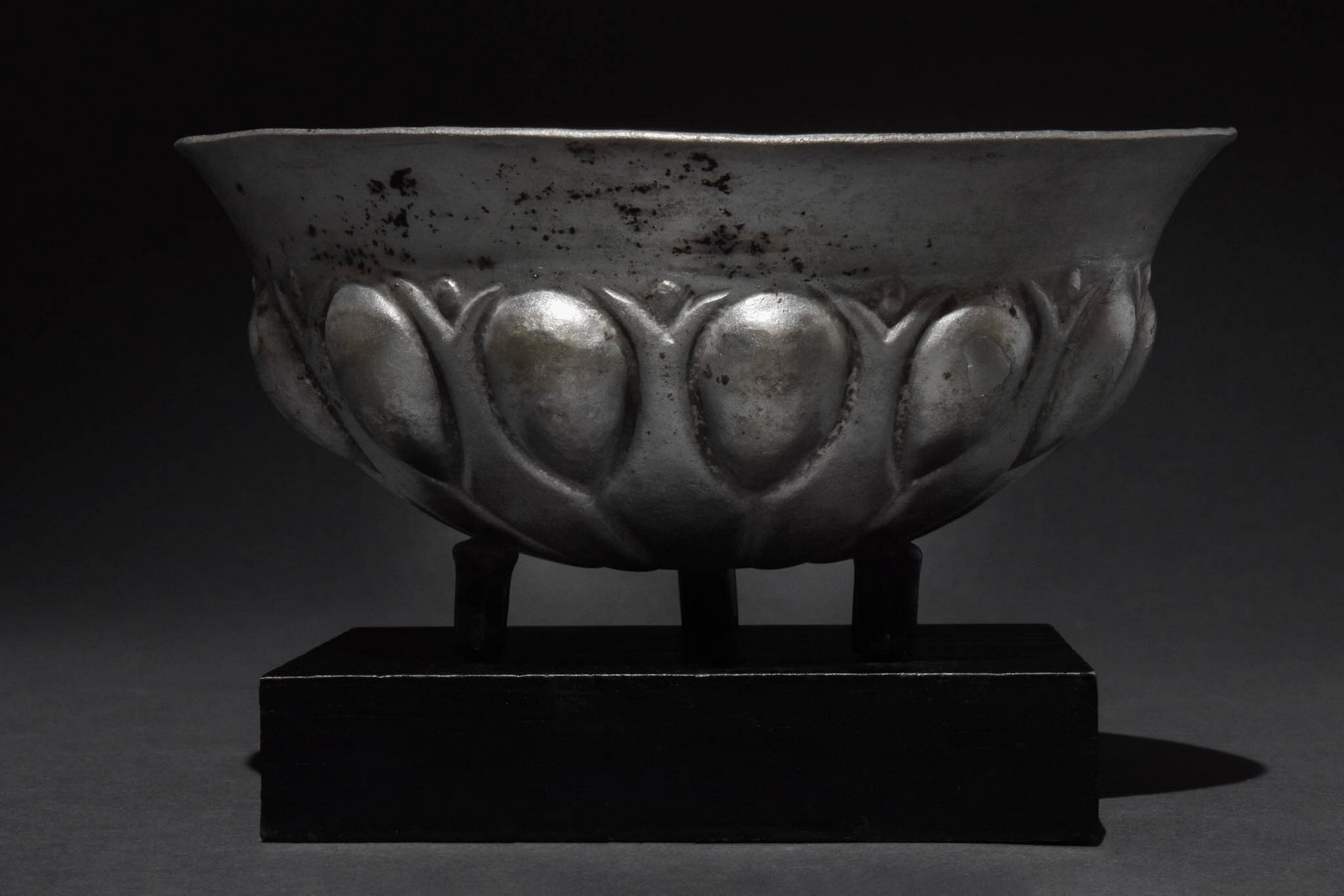 HELLENISTIC SILVER PHILAE BOWL - Image 3 of 6