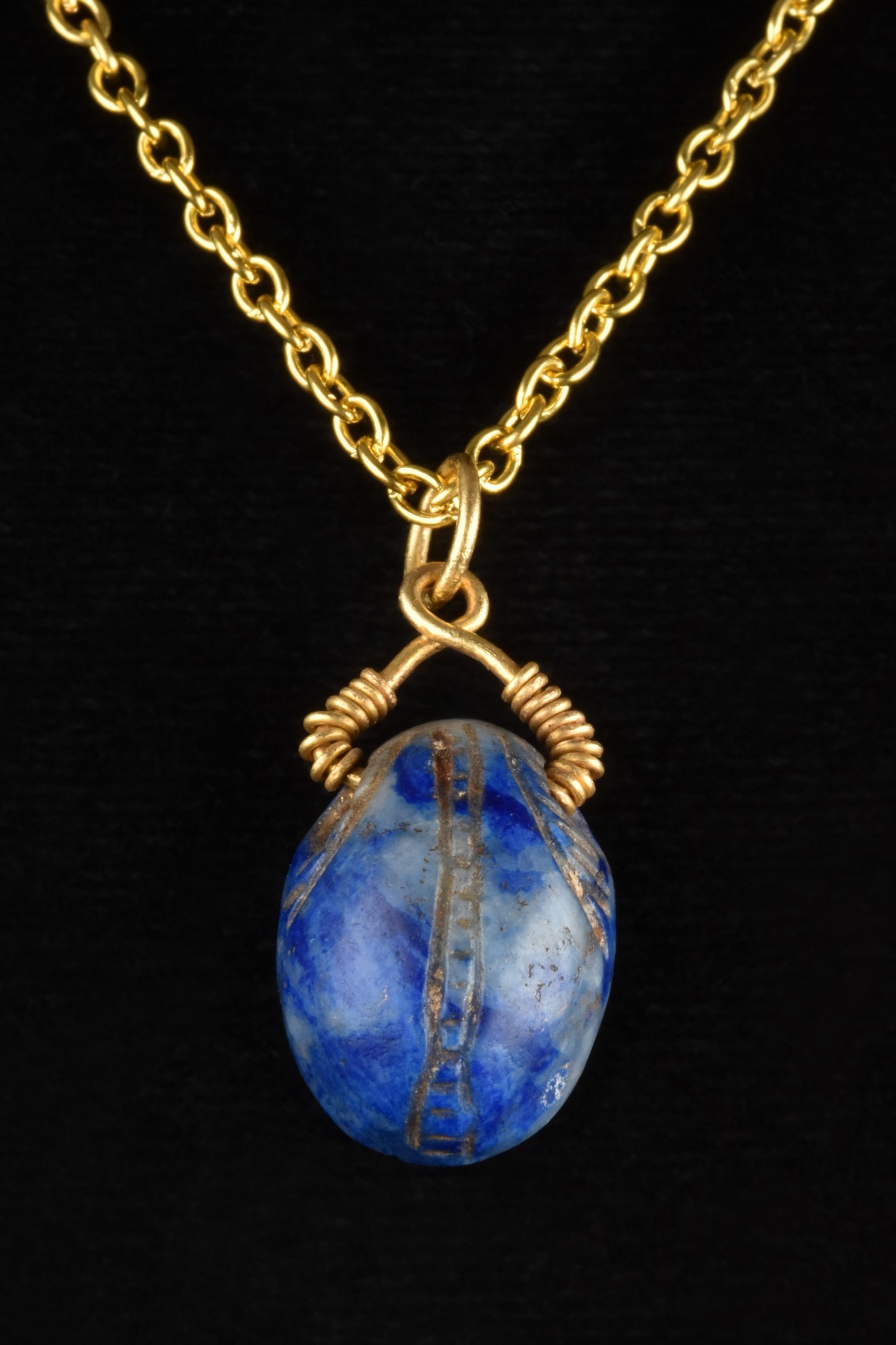 PHOENICIAN LAPIS LAZULI SCARAB PENDANT