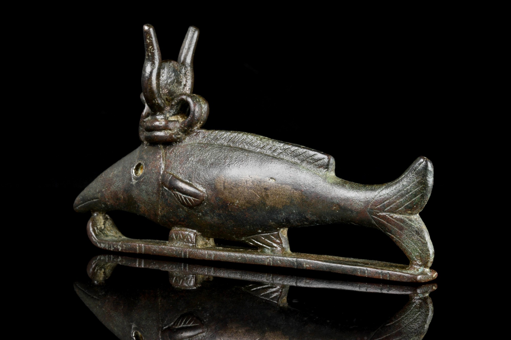 ANCIENT EGYPTIAN BRONZE OXYRHYNCHUS FISH - Image 3 of 4