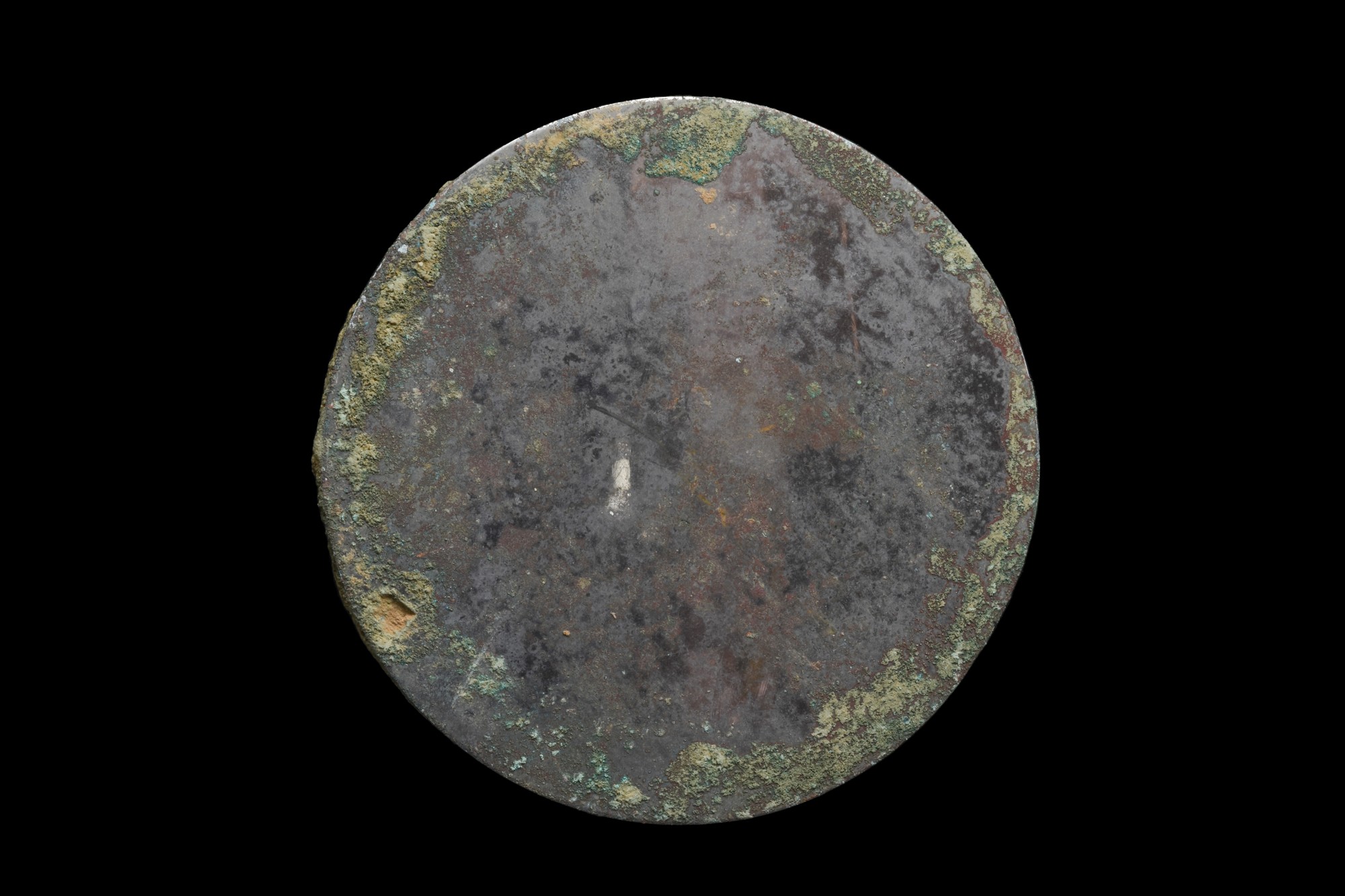 CHINESE TANG DYNASTY BRONZE MIRROR WITH FOUR ANIMALS - Image 3 of 4